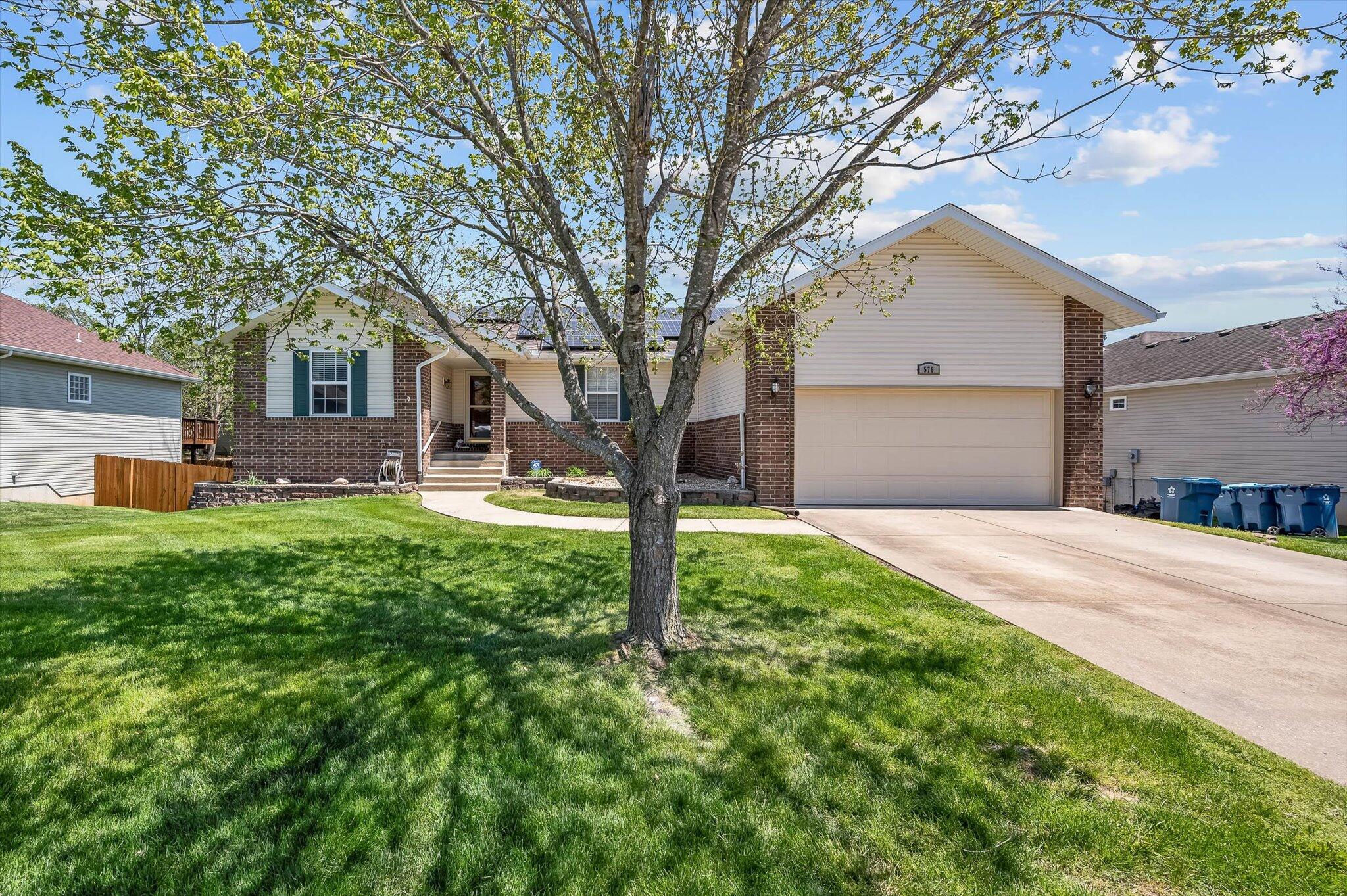 576 South Canterbury Lane