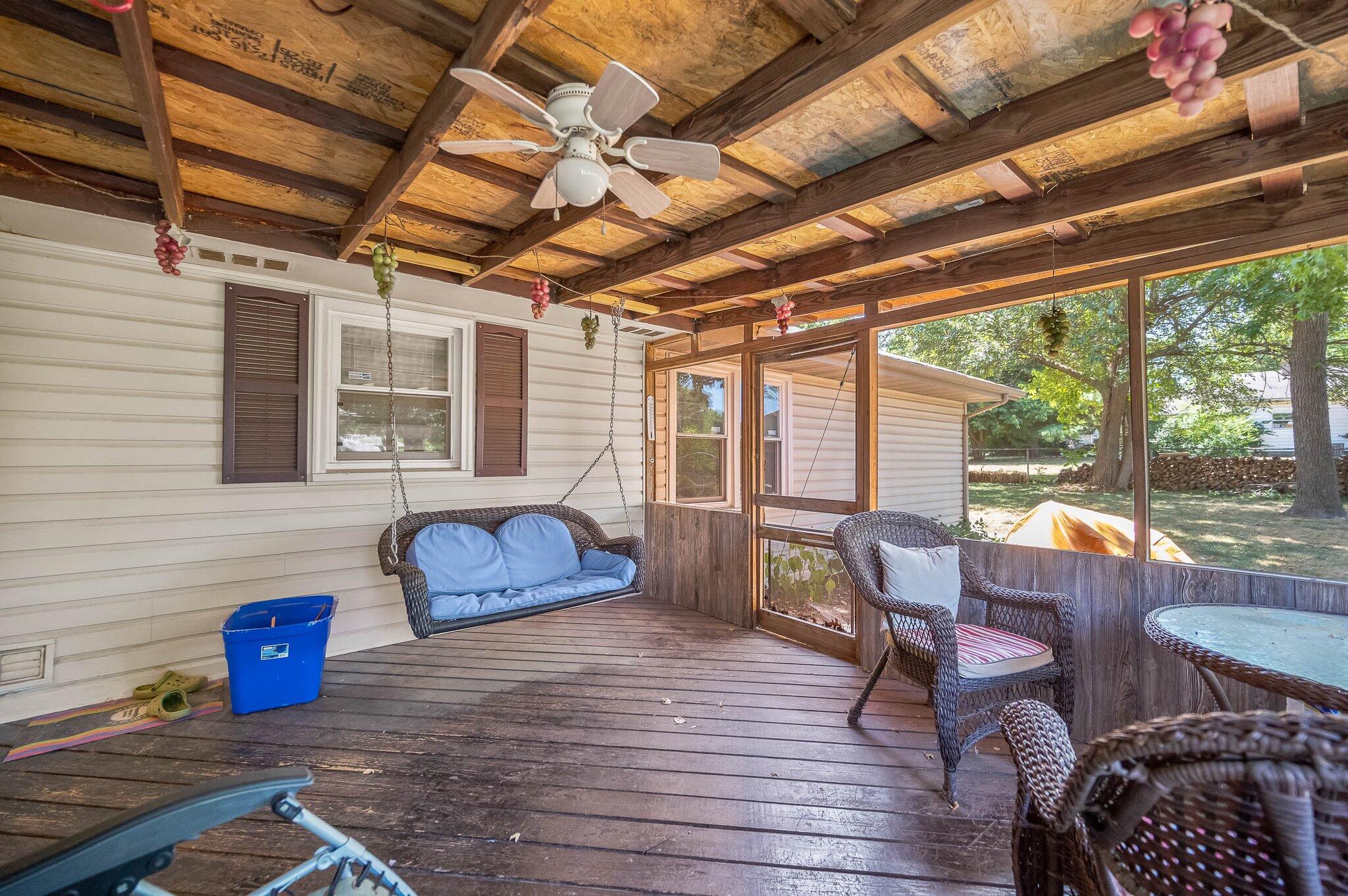 3054 West Countryside Drive