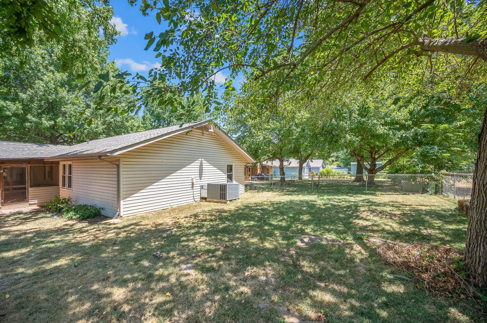 3054 West Countryside Drive