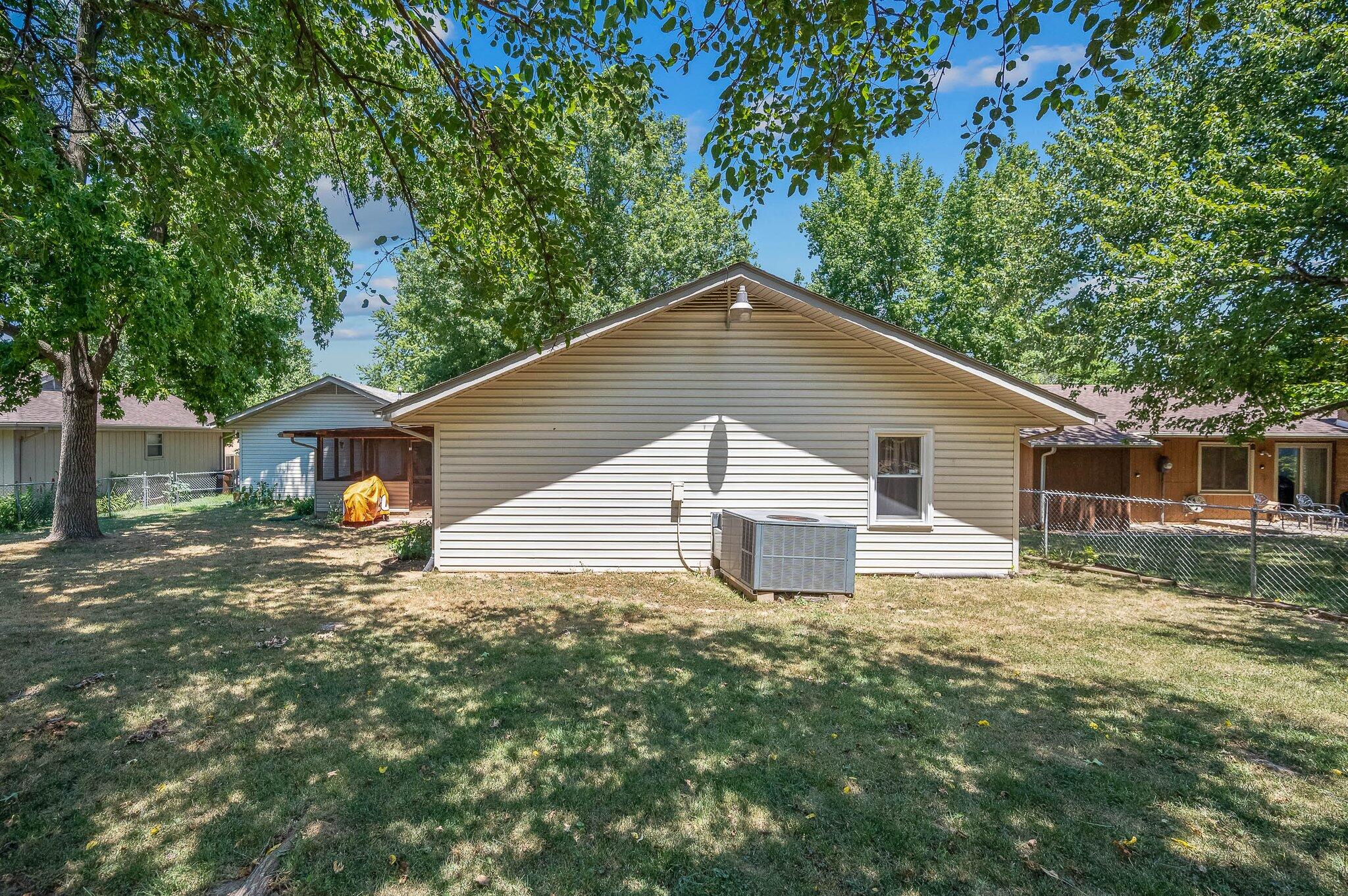 3054 West Countryside Drive