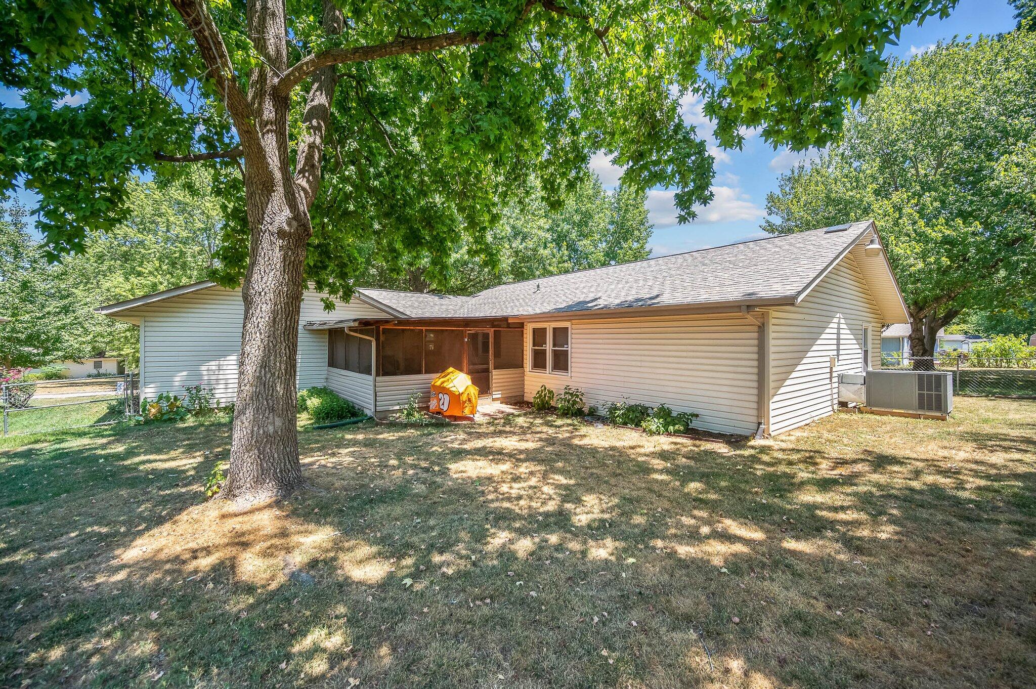 3054 West Countryside Drive