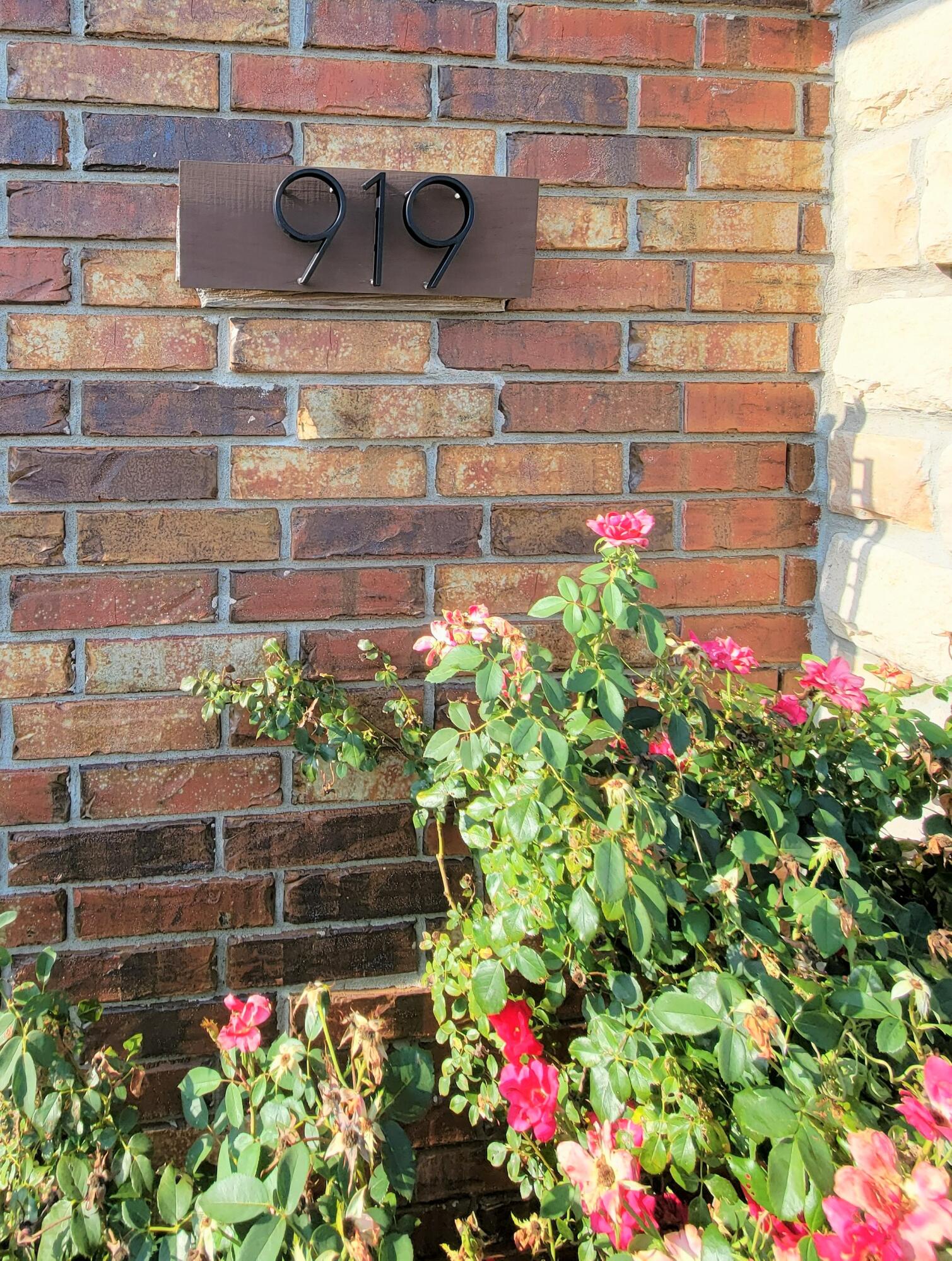 919 East Weldon Drive