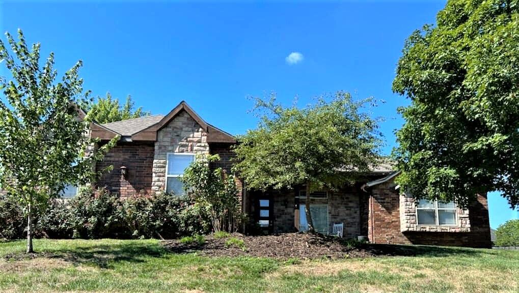 919 East Weldon Drive