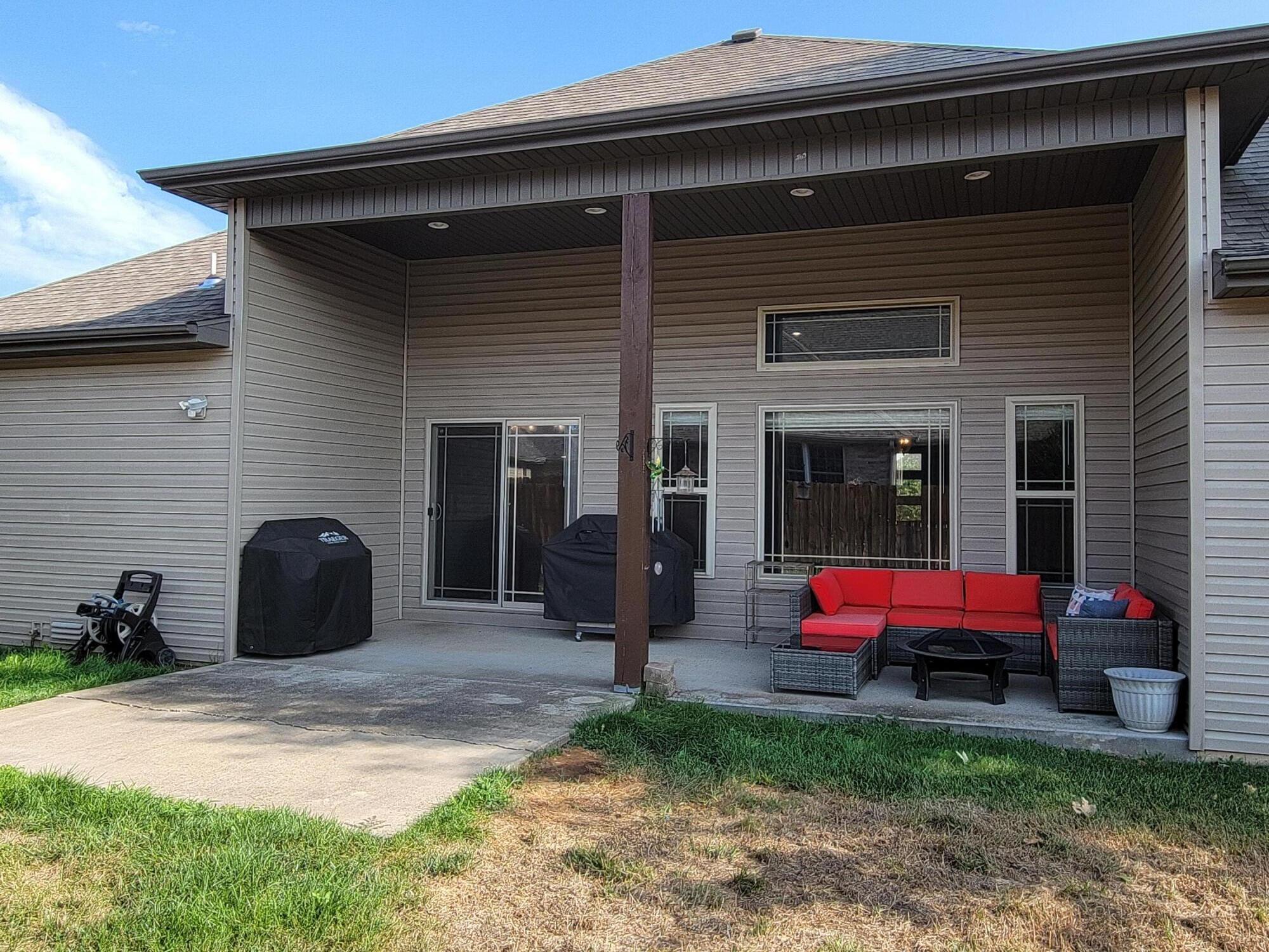 919 East Weldon Drive