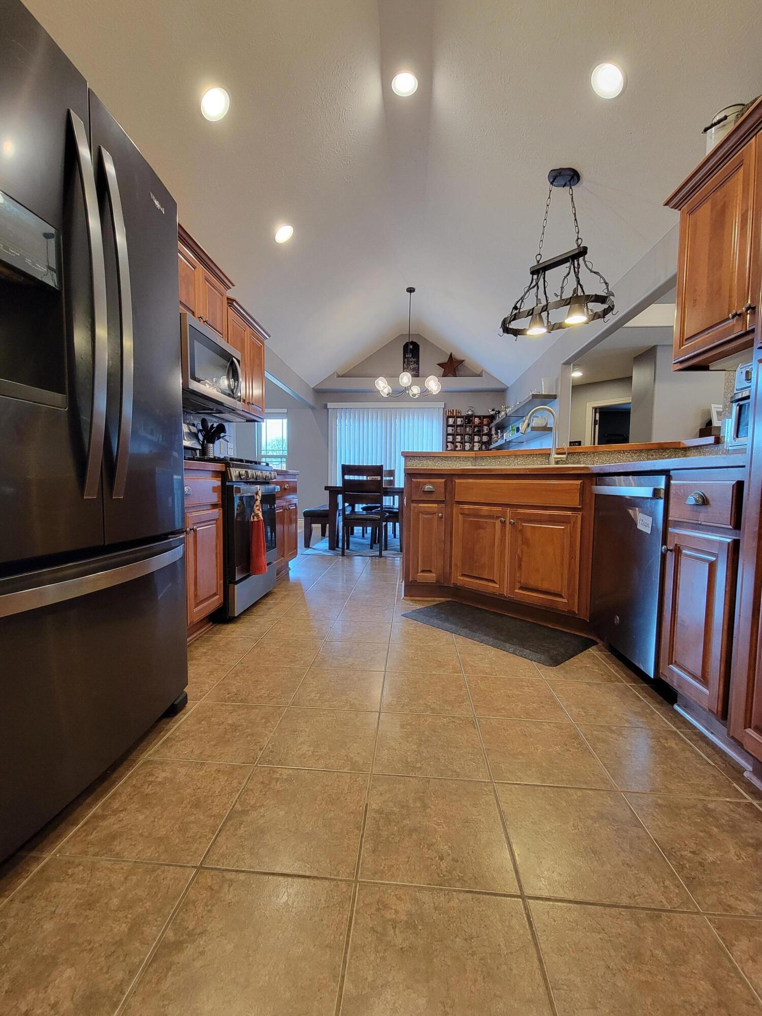 919 East Weldon Drive