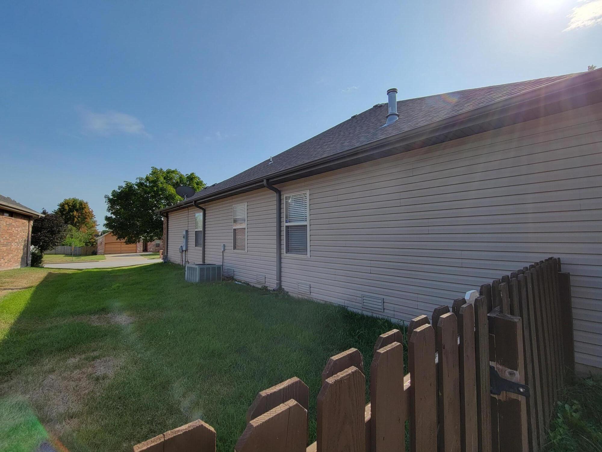 919 East Weldon Drive
