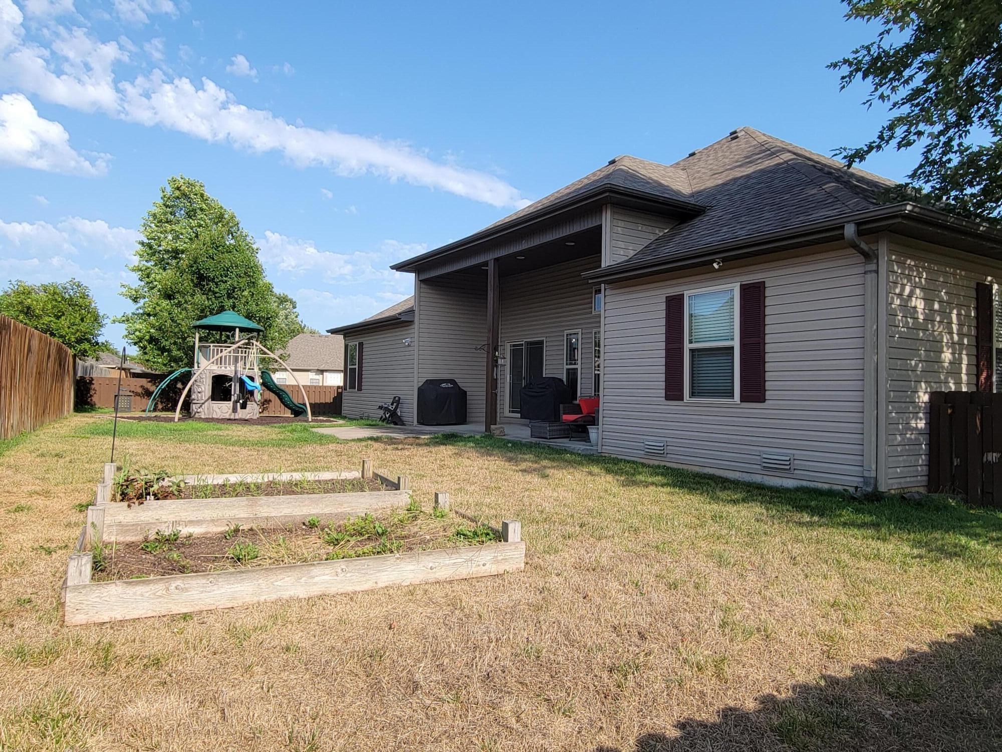 919 East Weldon Drive
