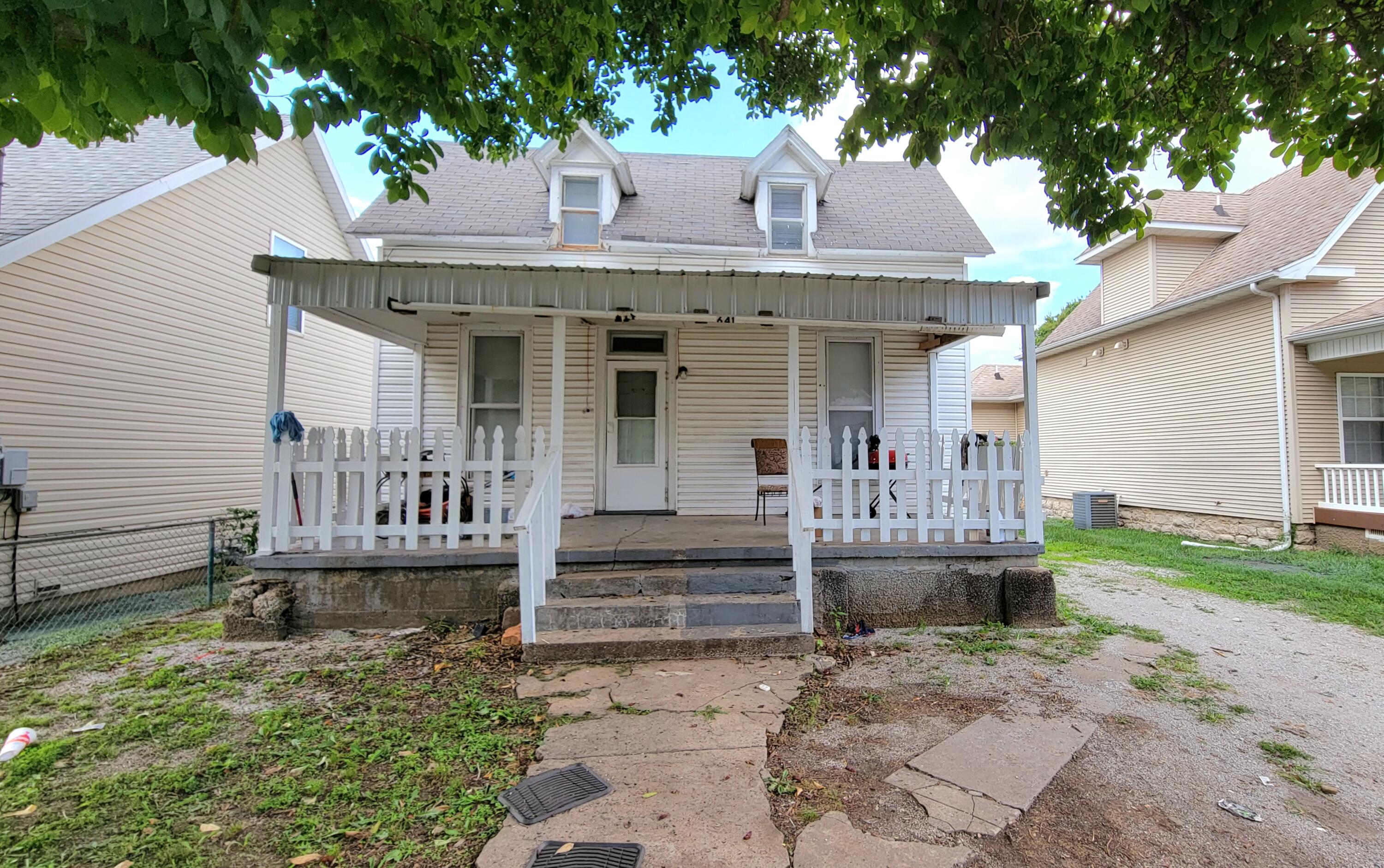 641 West Scott Street