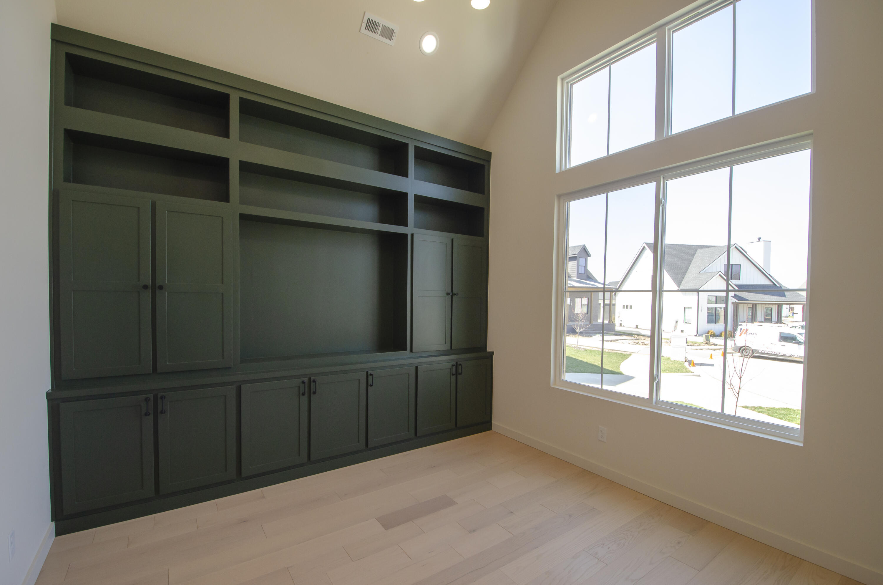 1352 S Wilder Trail