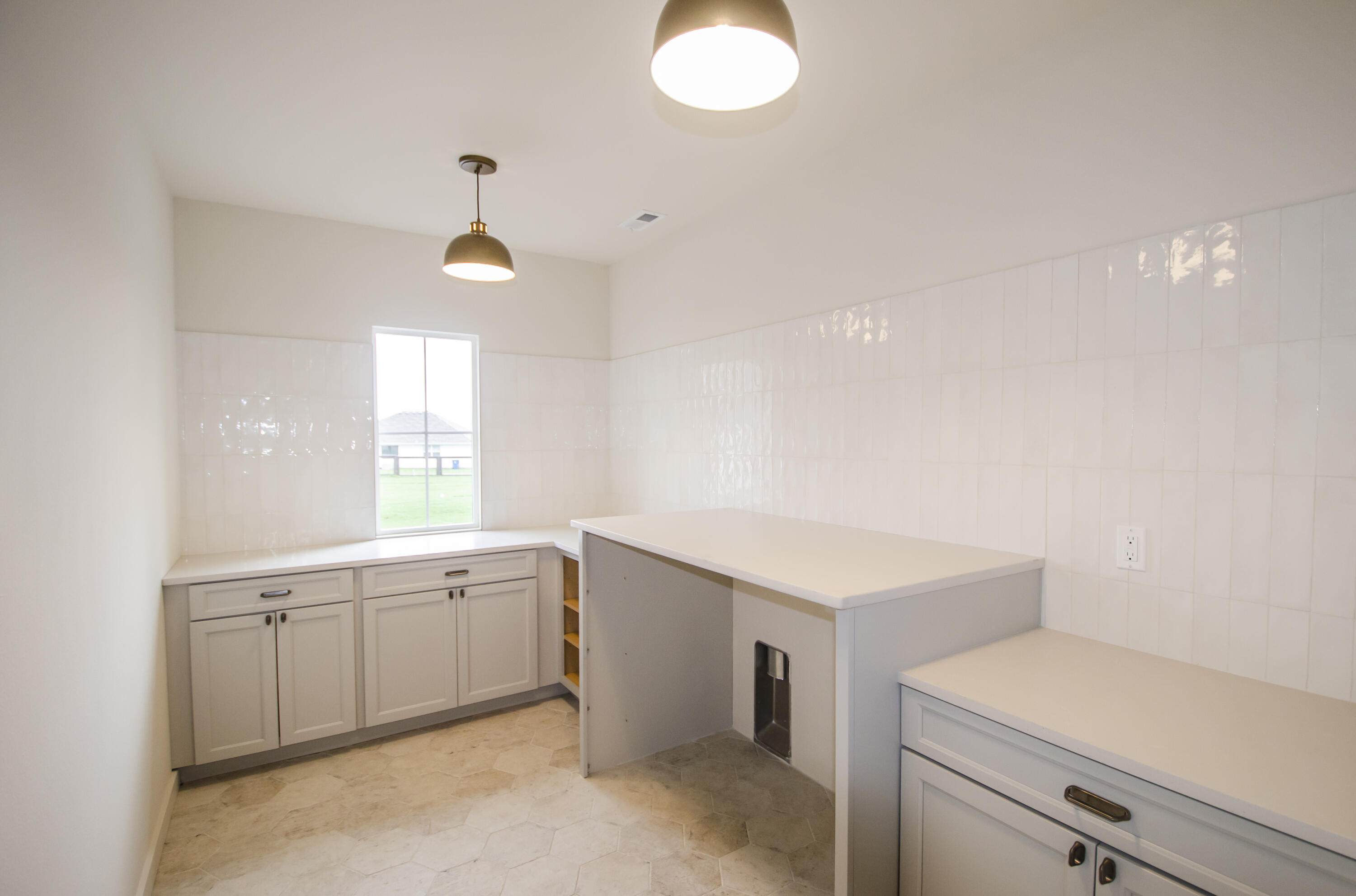 1352 S Wilder Trail