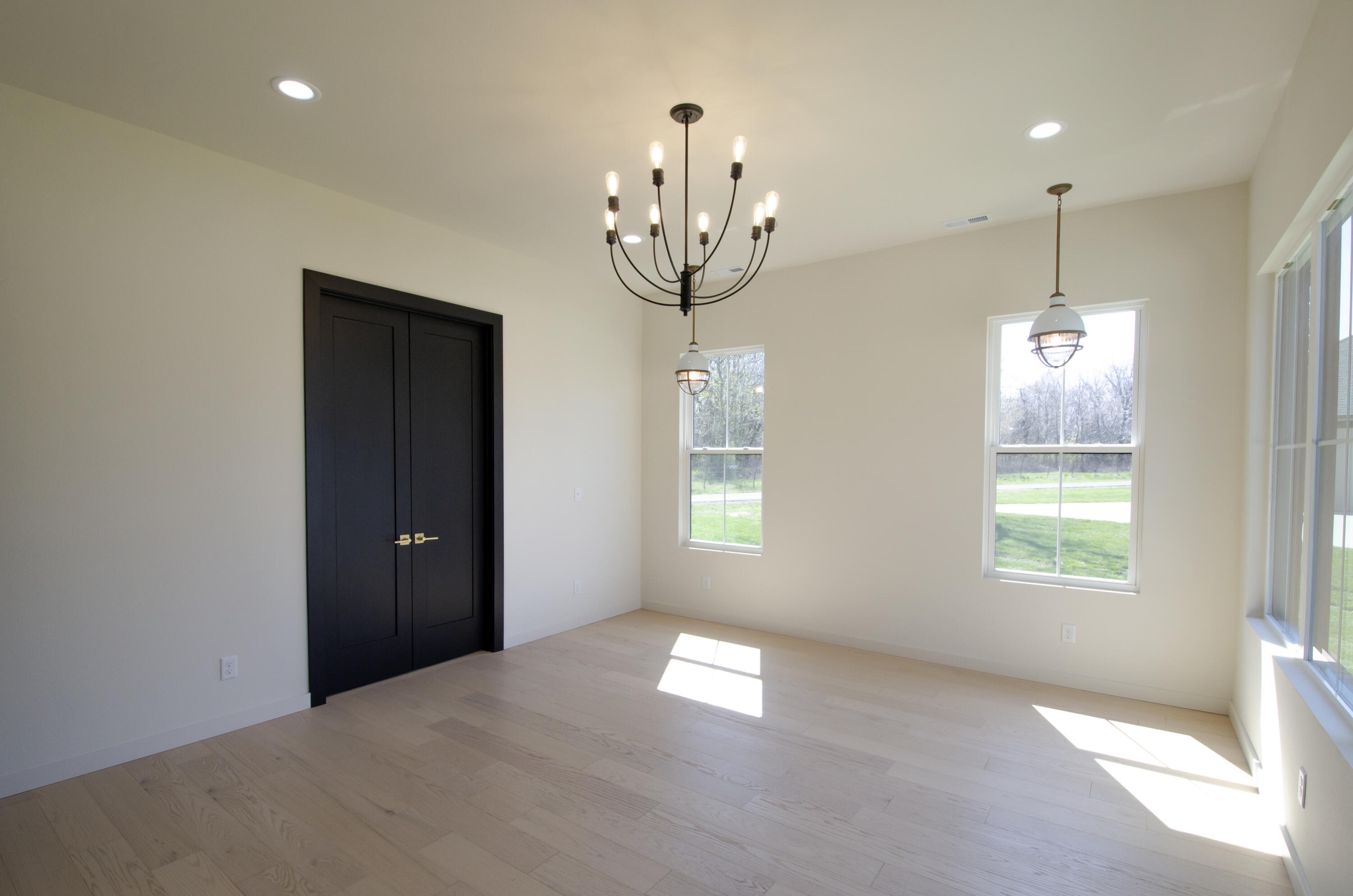 1352 S Wilder Trail