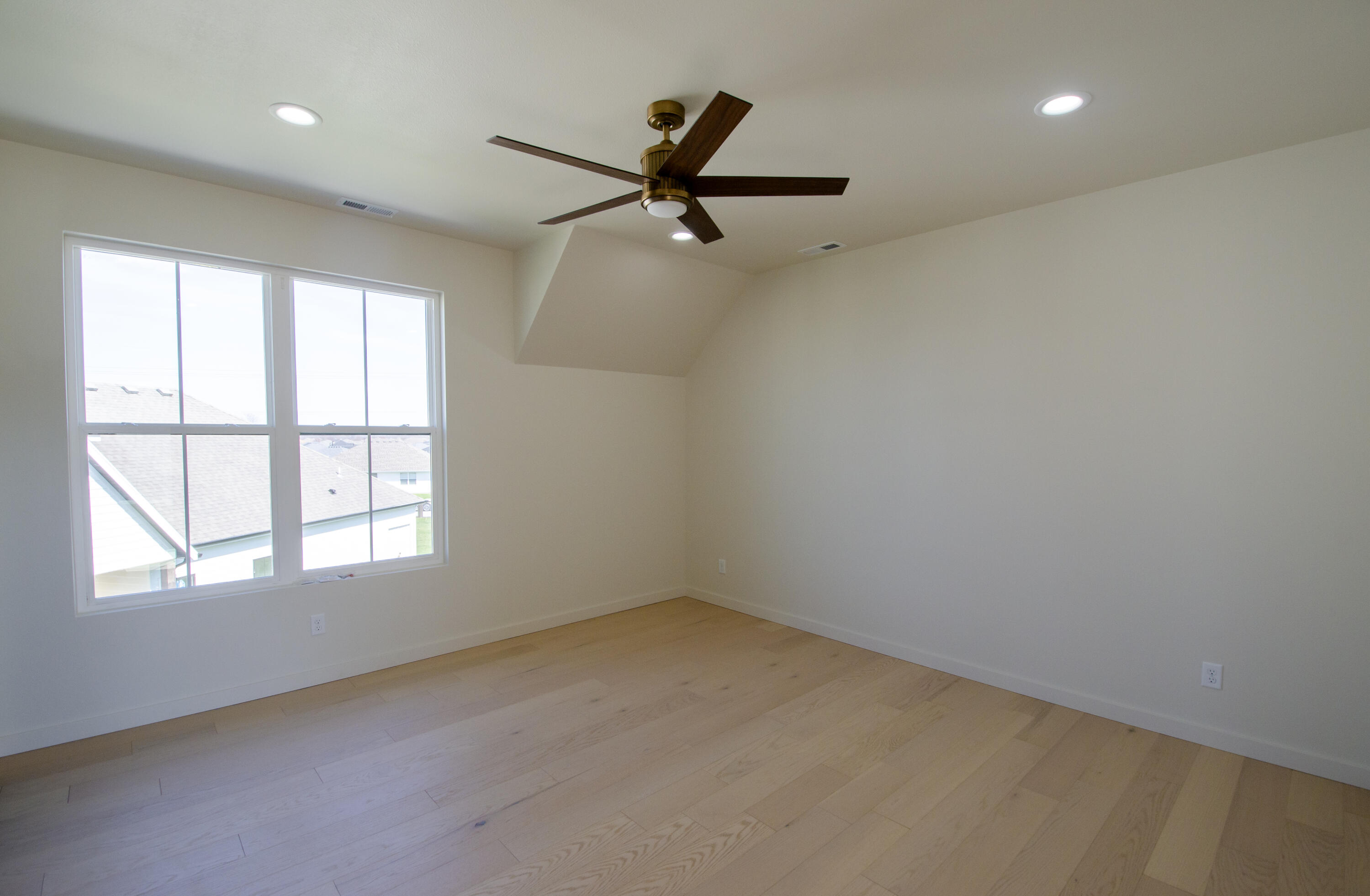 1352 S Wilder Trail