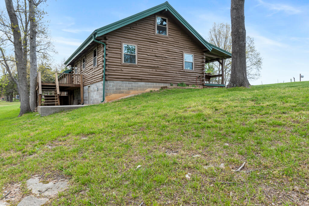 1040 E 425th Road