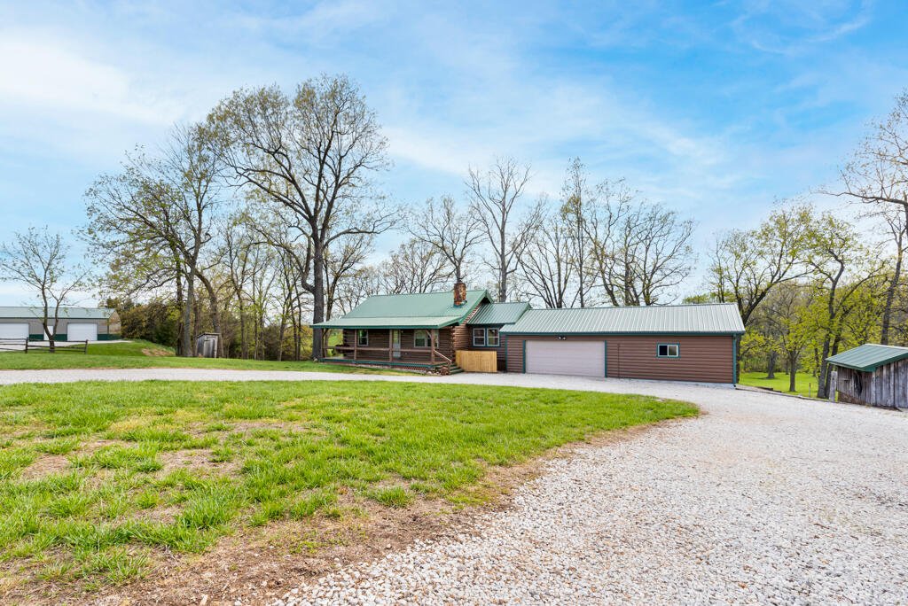 1040 E 425th Road