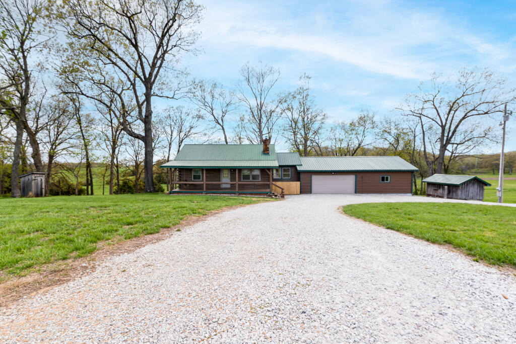 1040 E 425th Road