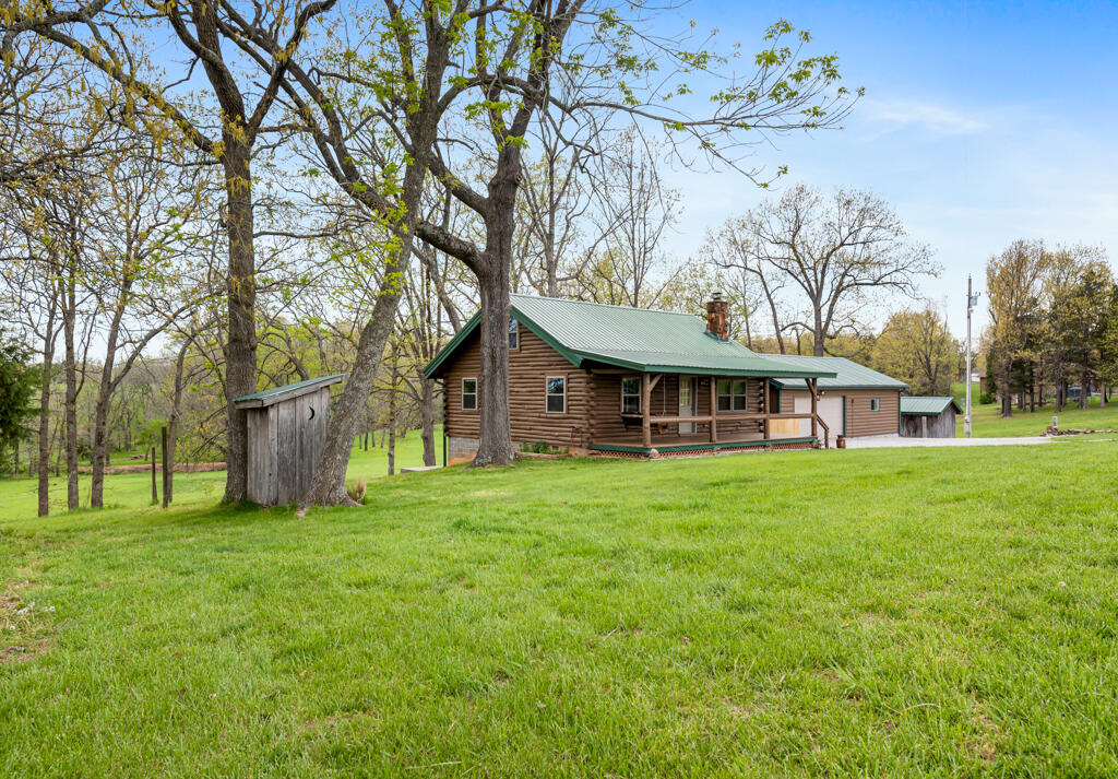 1040 E 425th Road