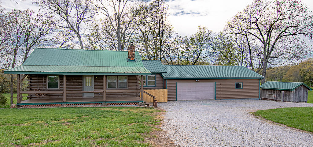 1040 E 425th Road