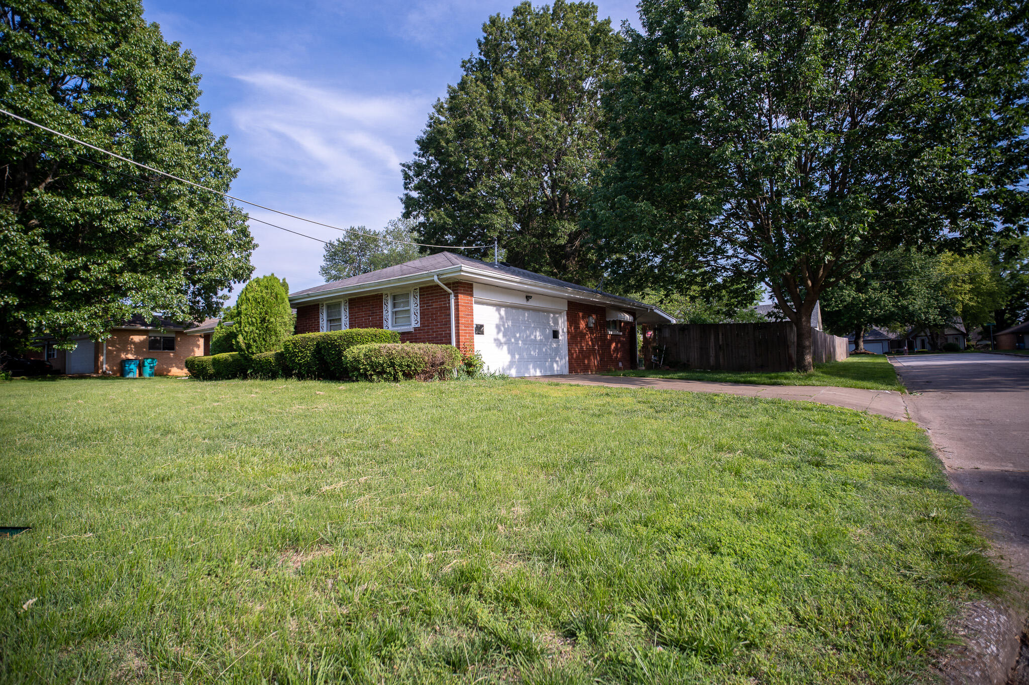 1326 W Cherokee Street
