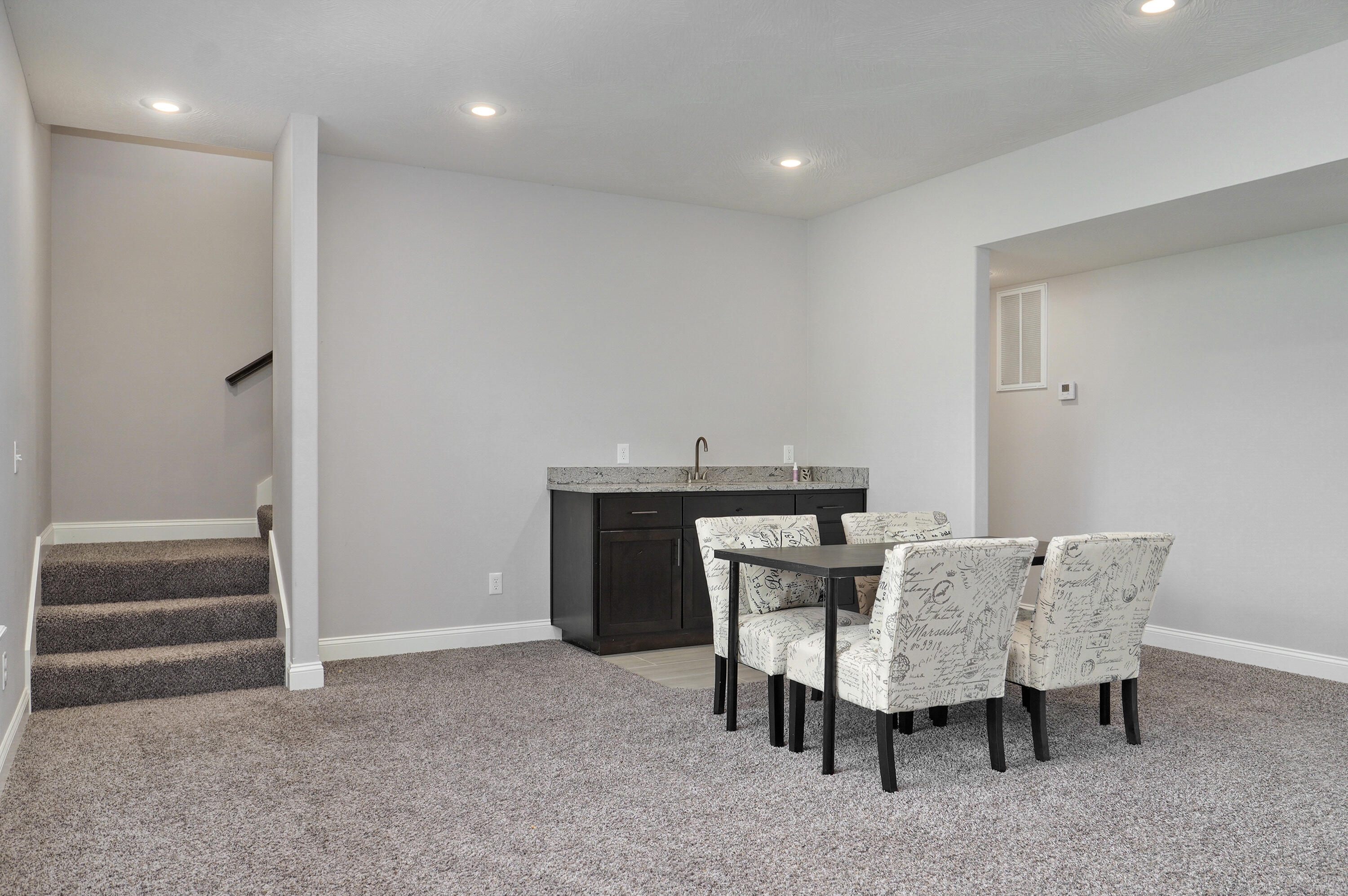 1662 North Eagle Valley Lane