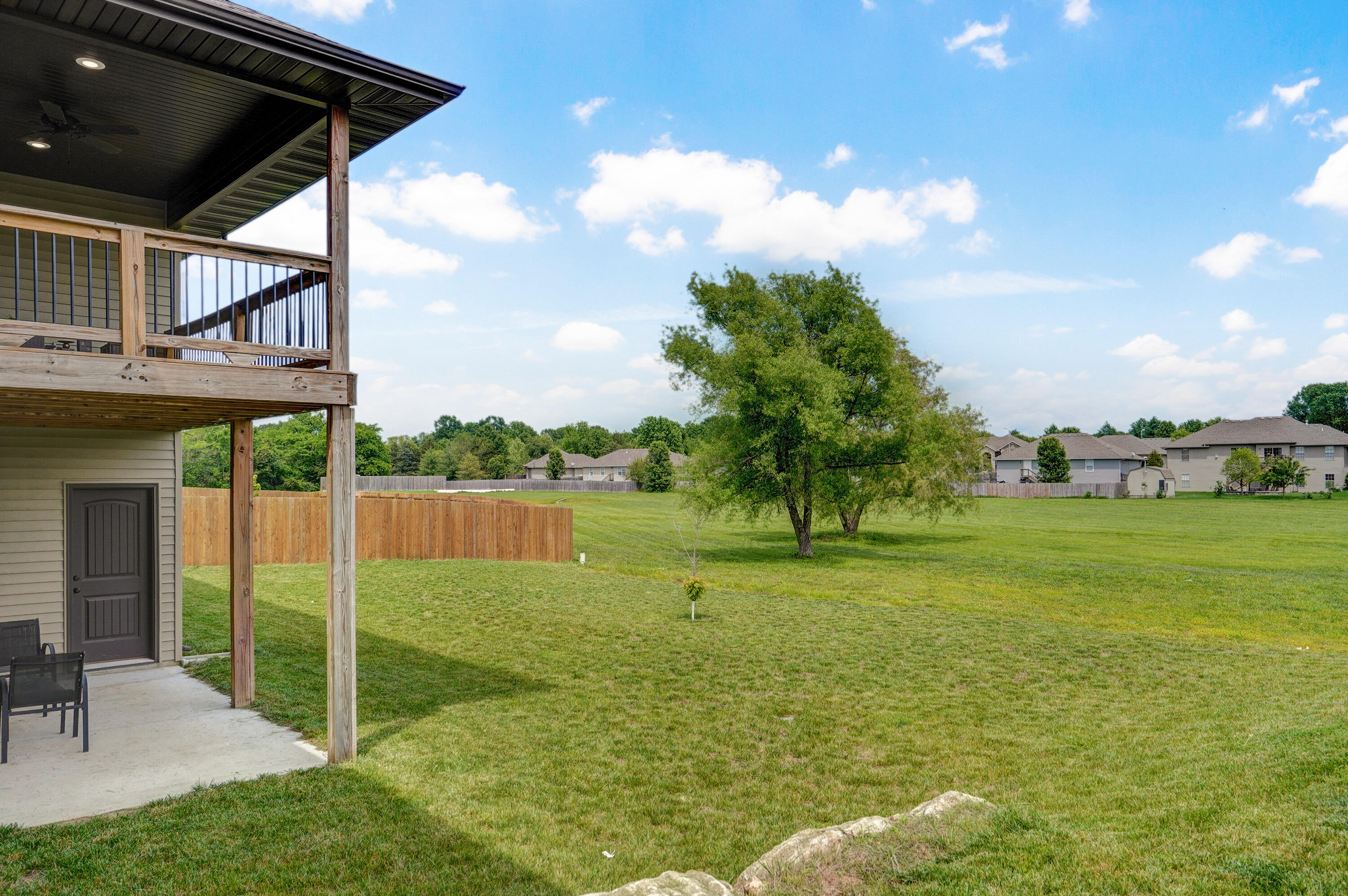 1662 North Eagle Valley Lane