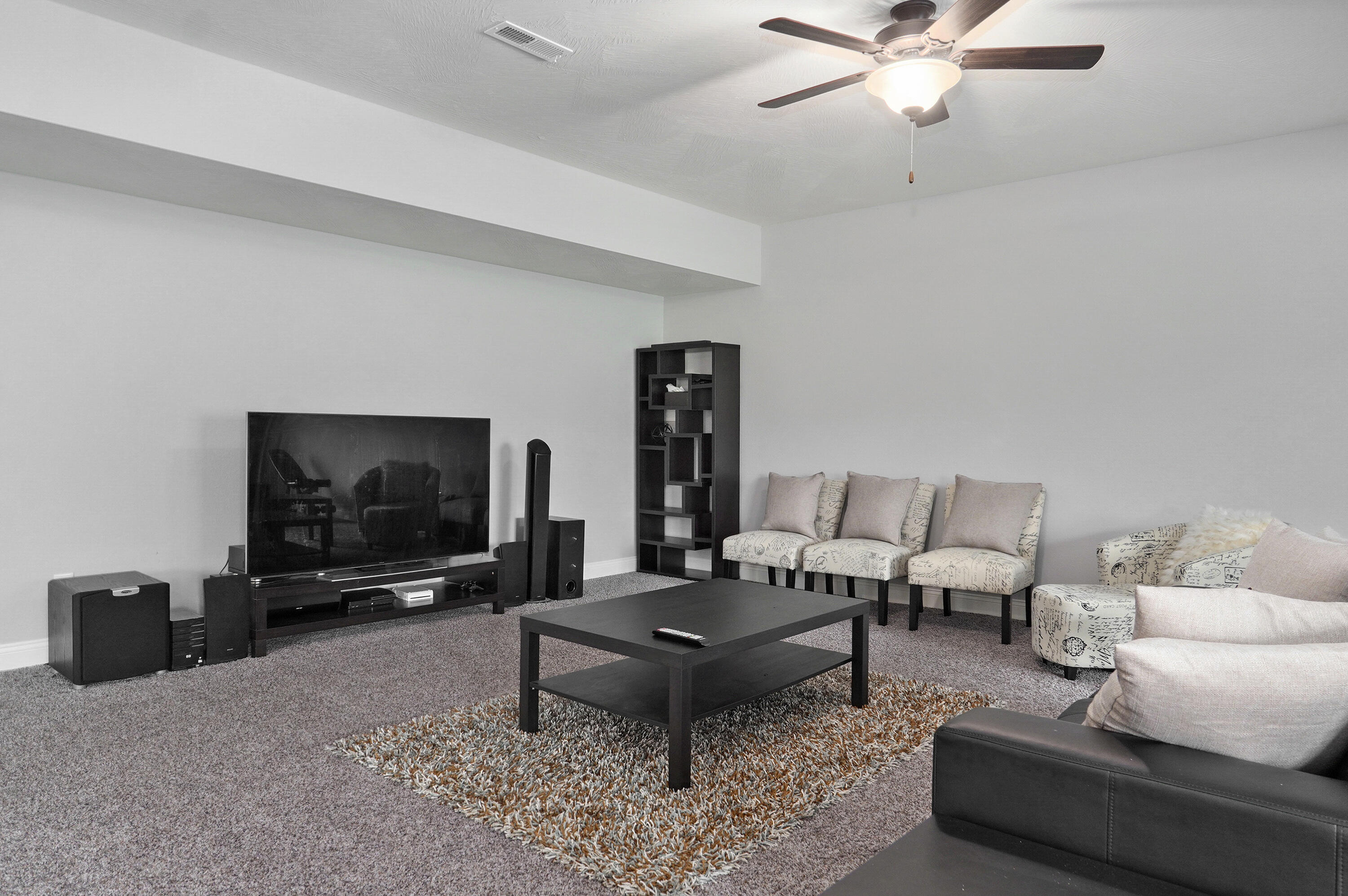 1662 North Eagle Valley Lane