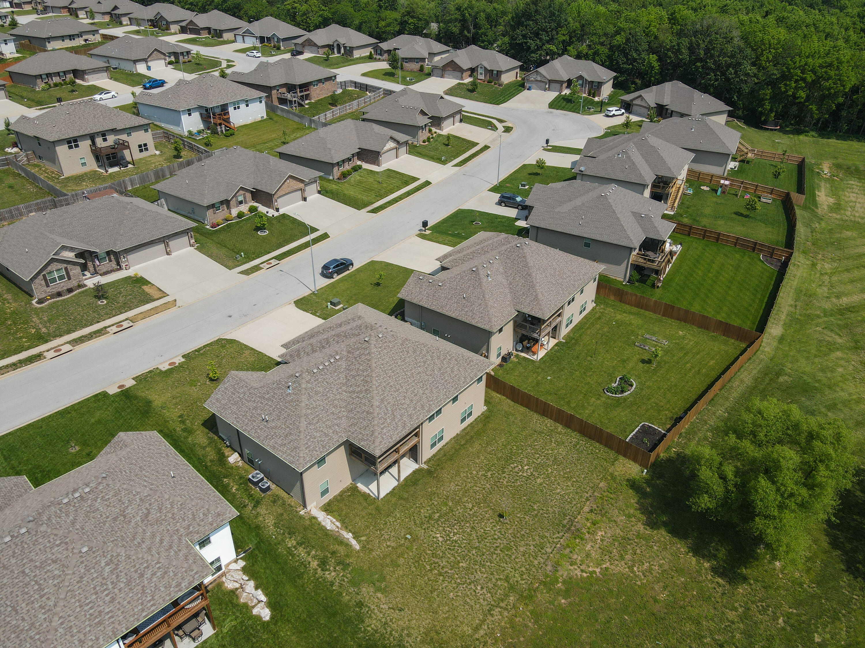 1662 North Eagle Valley Lane