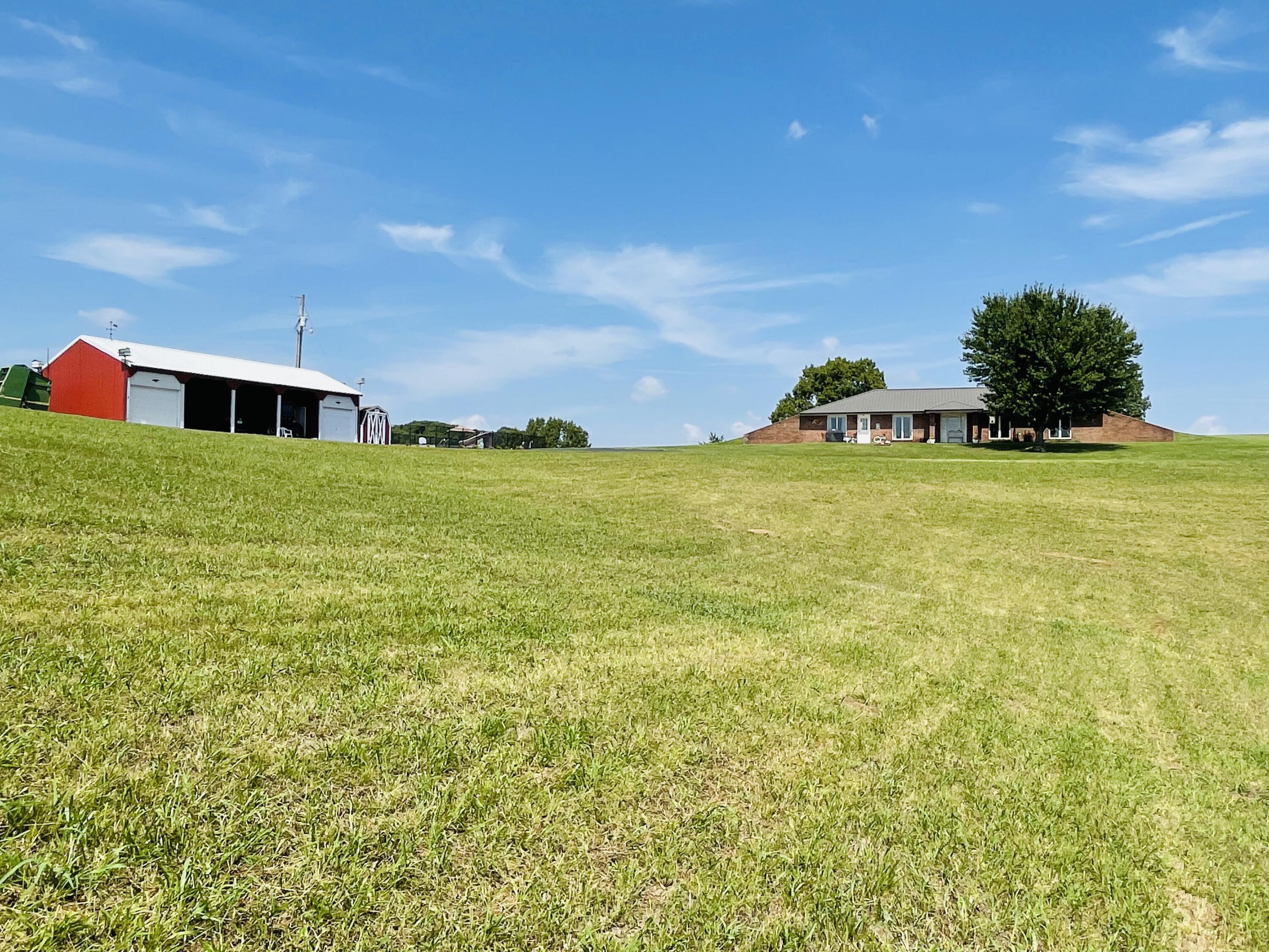 984 E State Highway 176 E