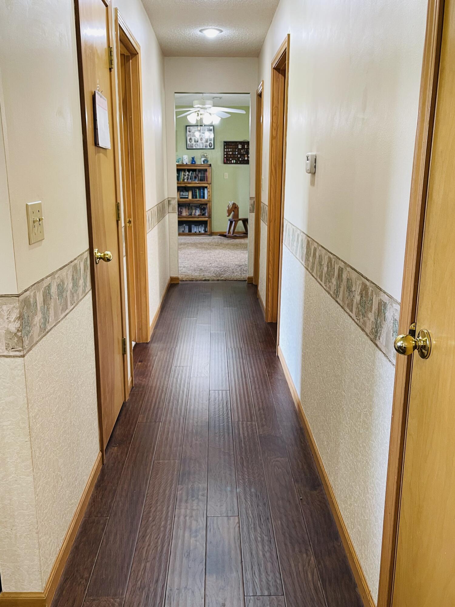 984 E State Highway 176 E