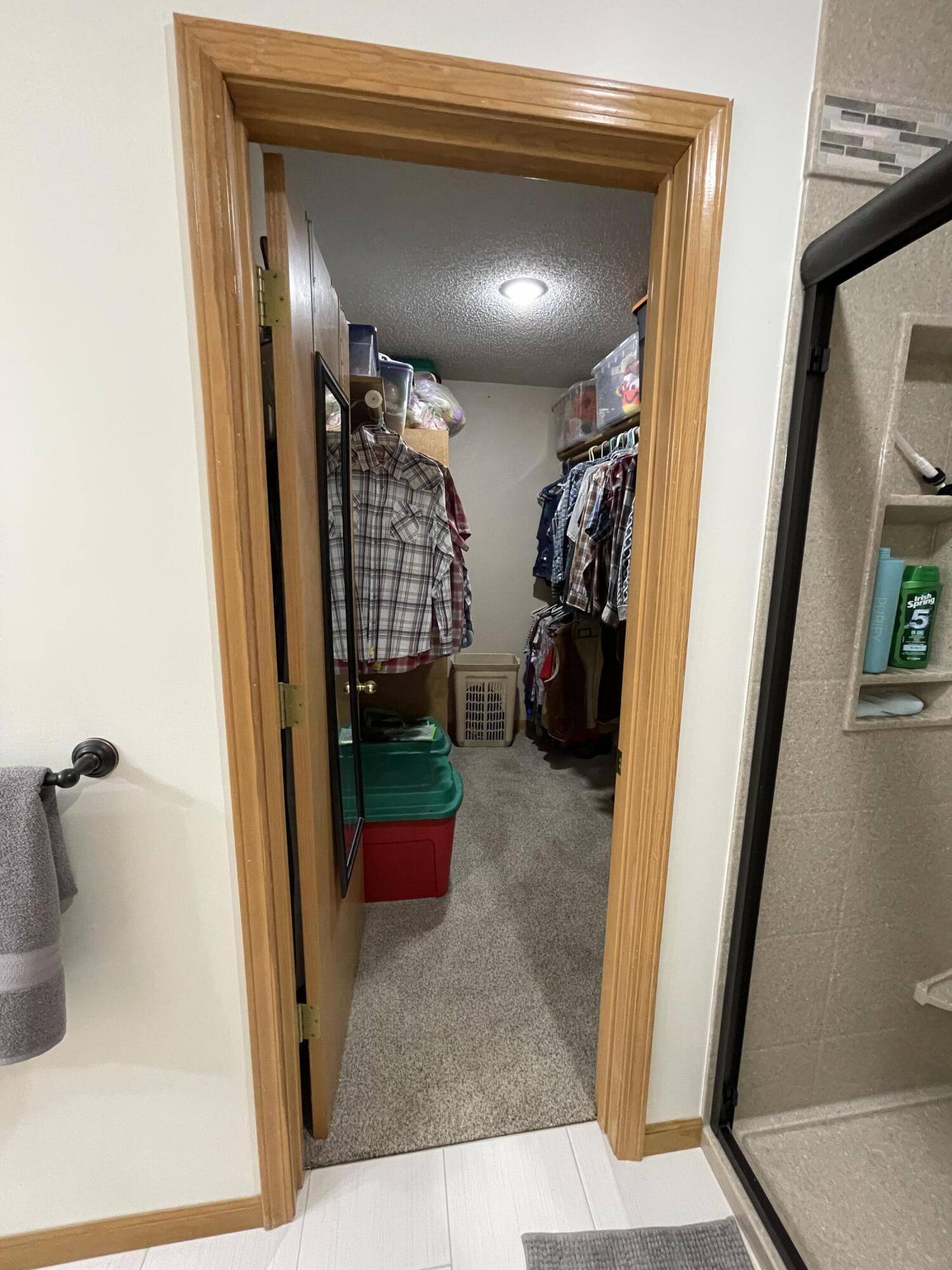 984 E State Highway 176 E