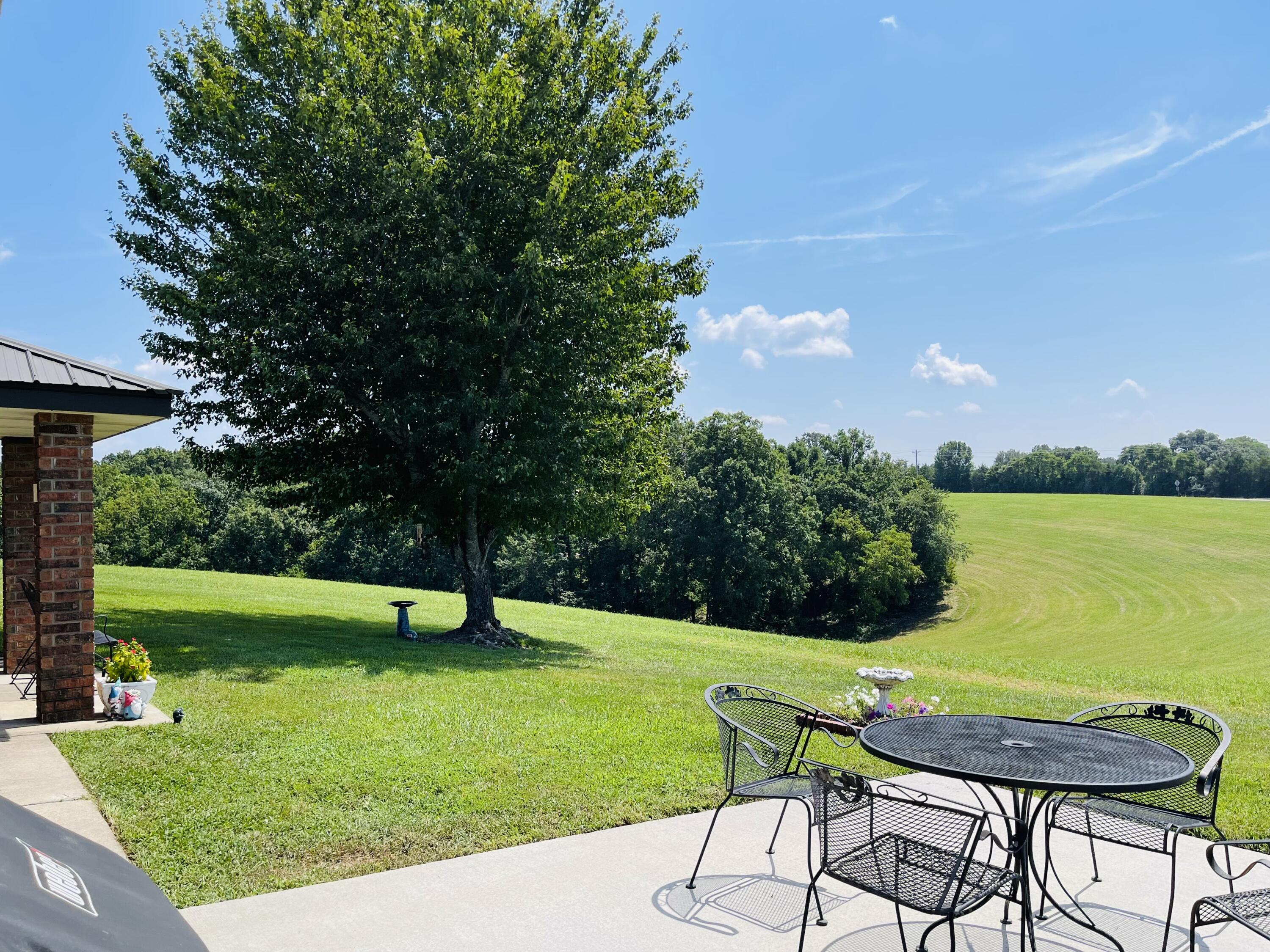 984 E State Highway 176 E