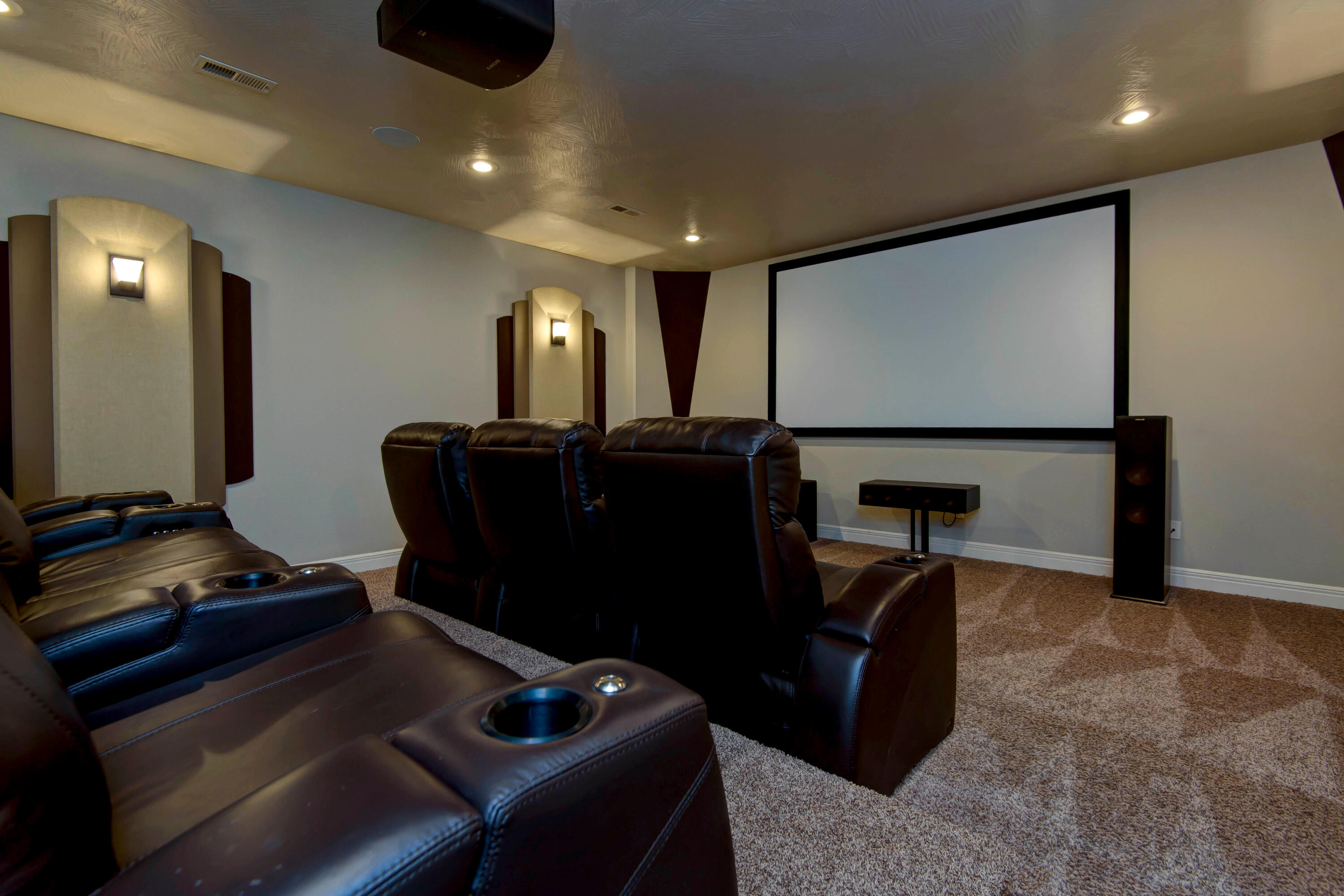 3249 S Victoria Avenue