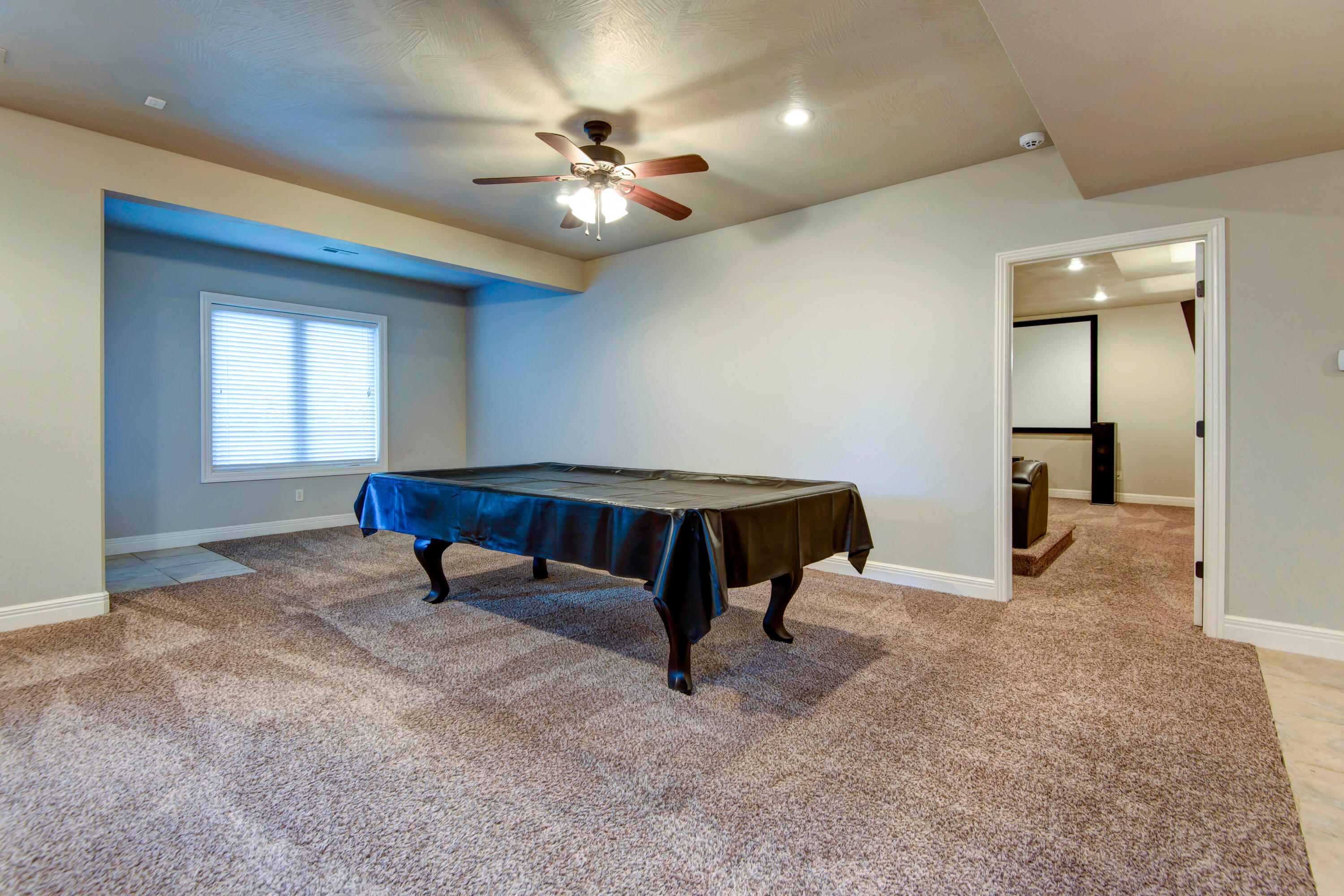 3249 S Victoria Avenue