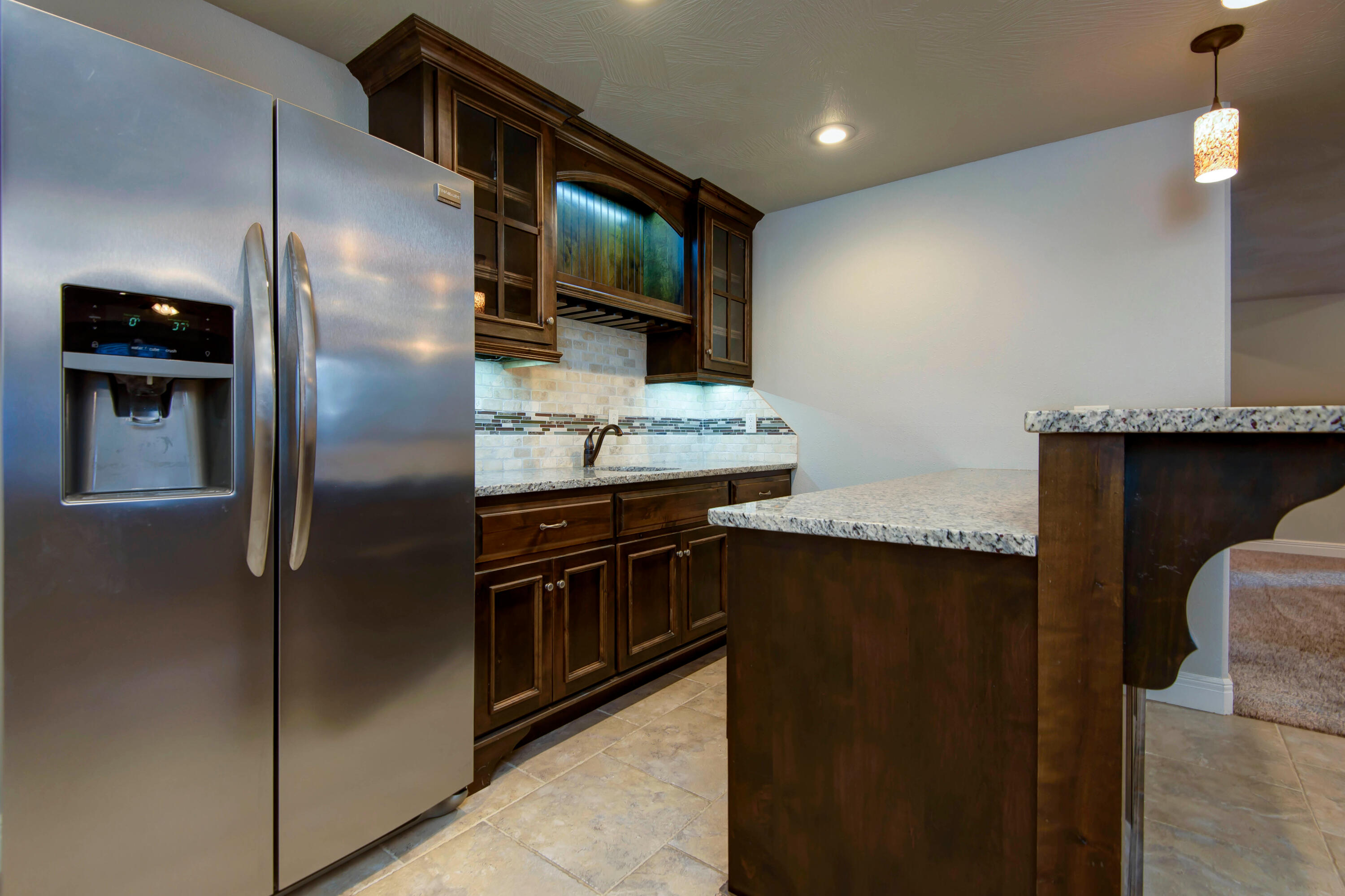 3249 S Victoria Avenue