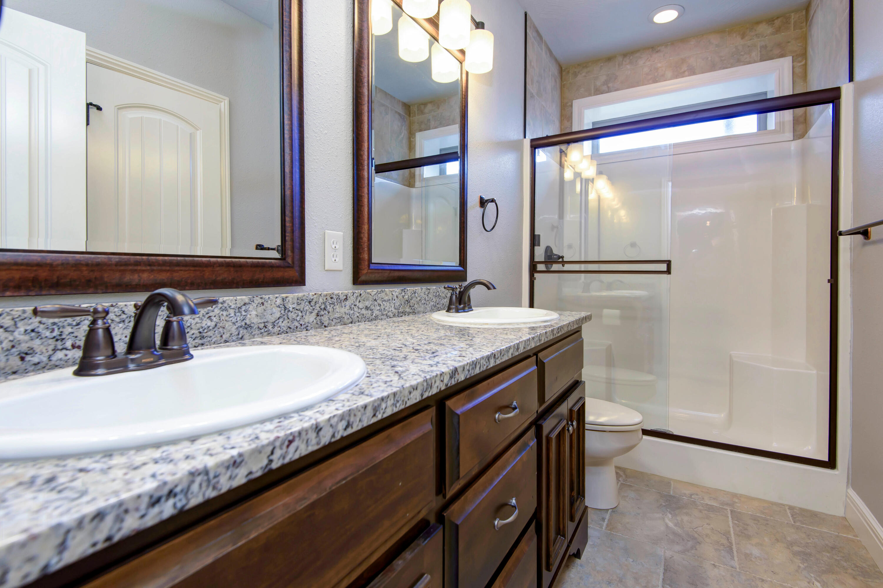 3249 S Victoria Avenue