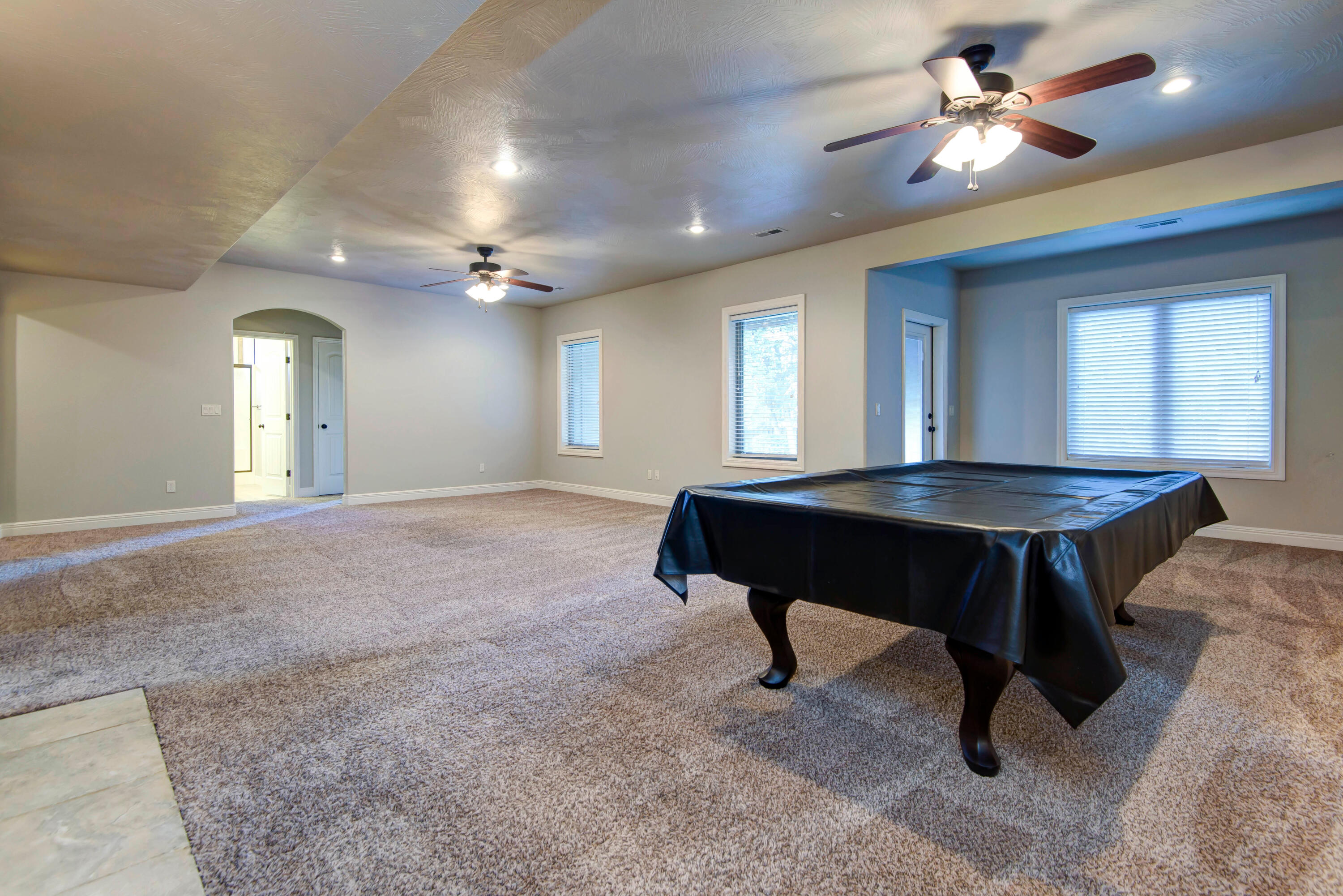 3249 S Victoria Avenue