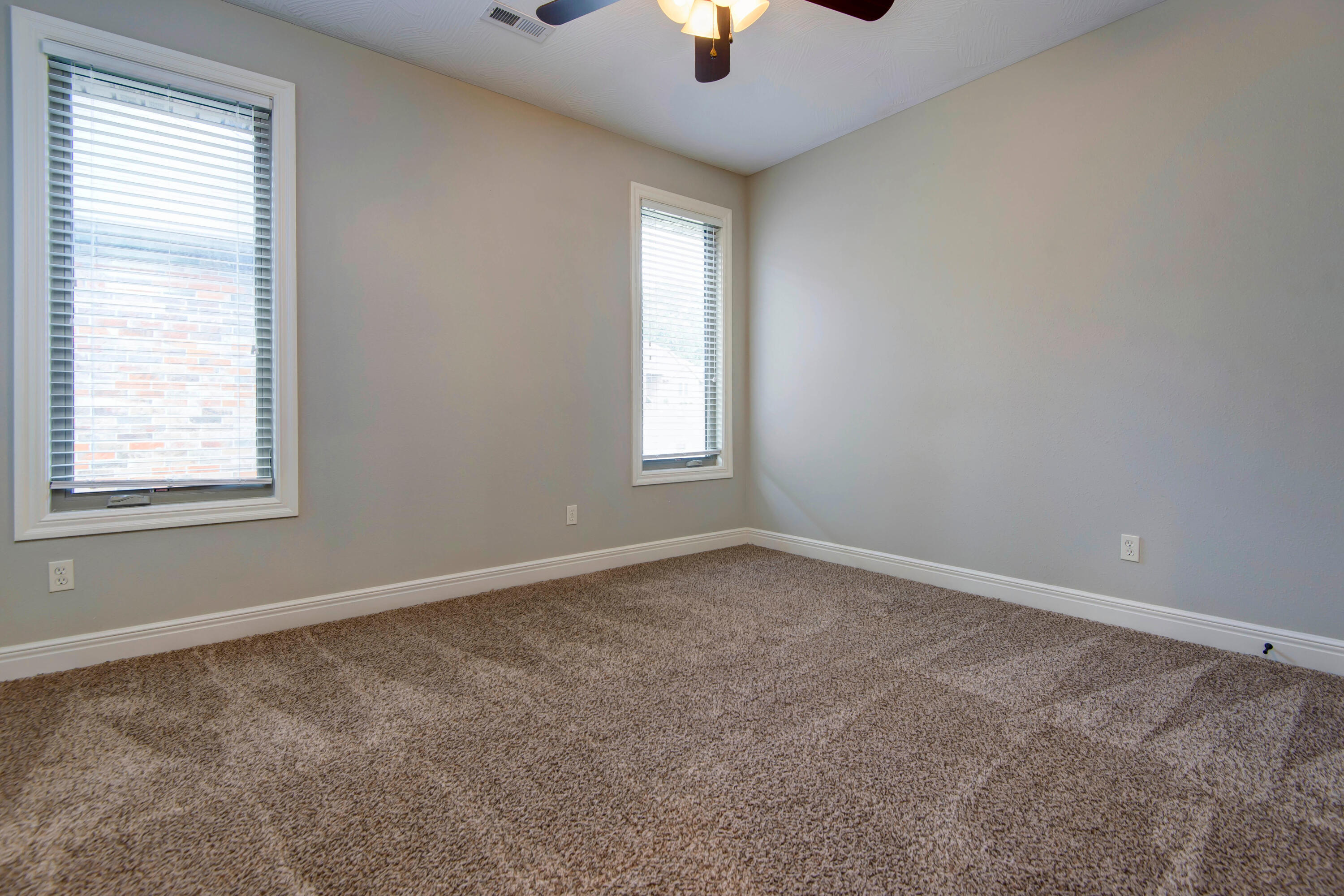 3249 S Victoria Avenue