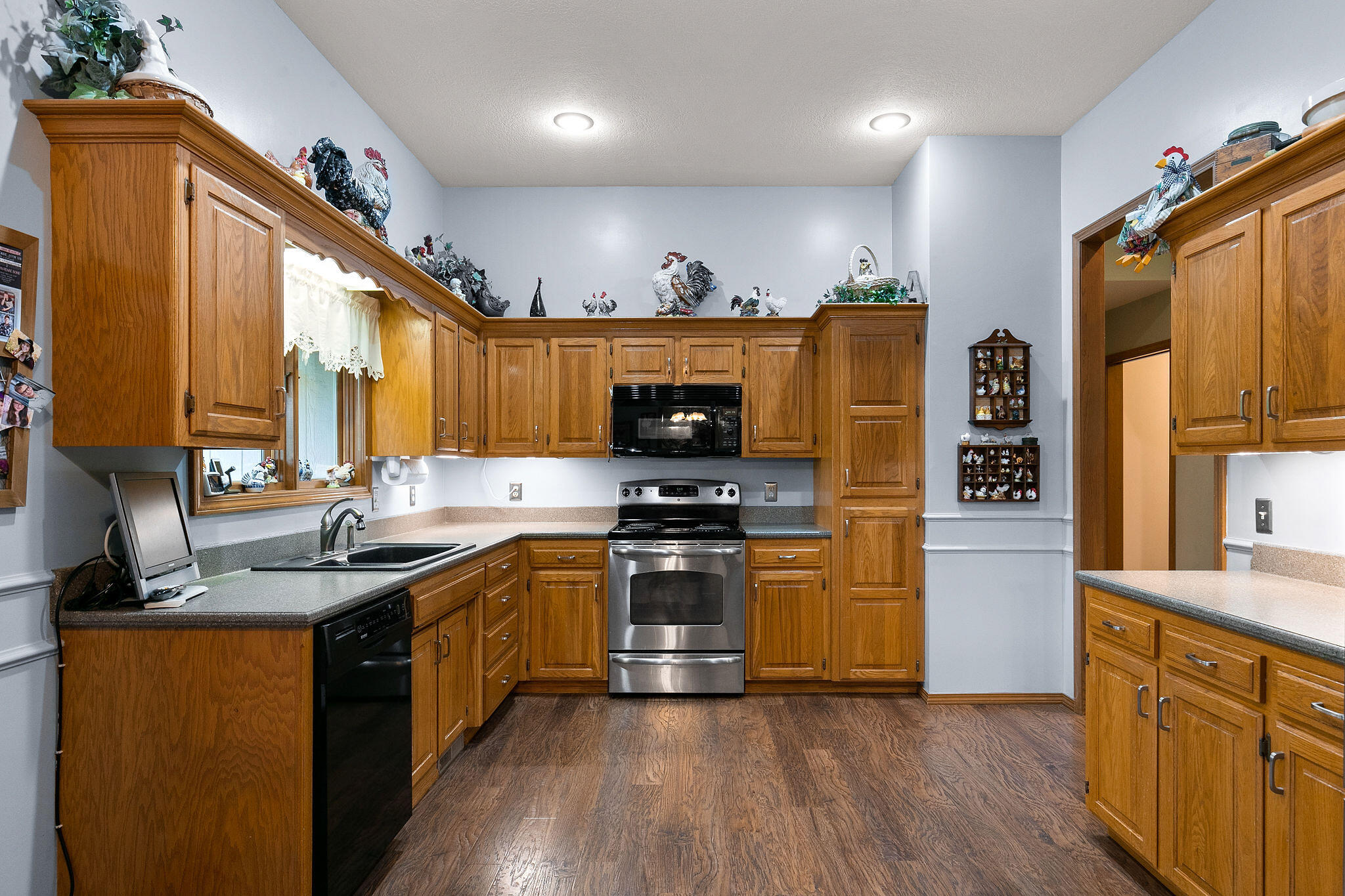 2257 E Powell Street