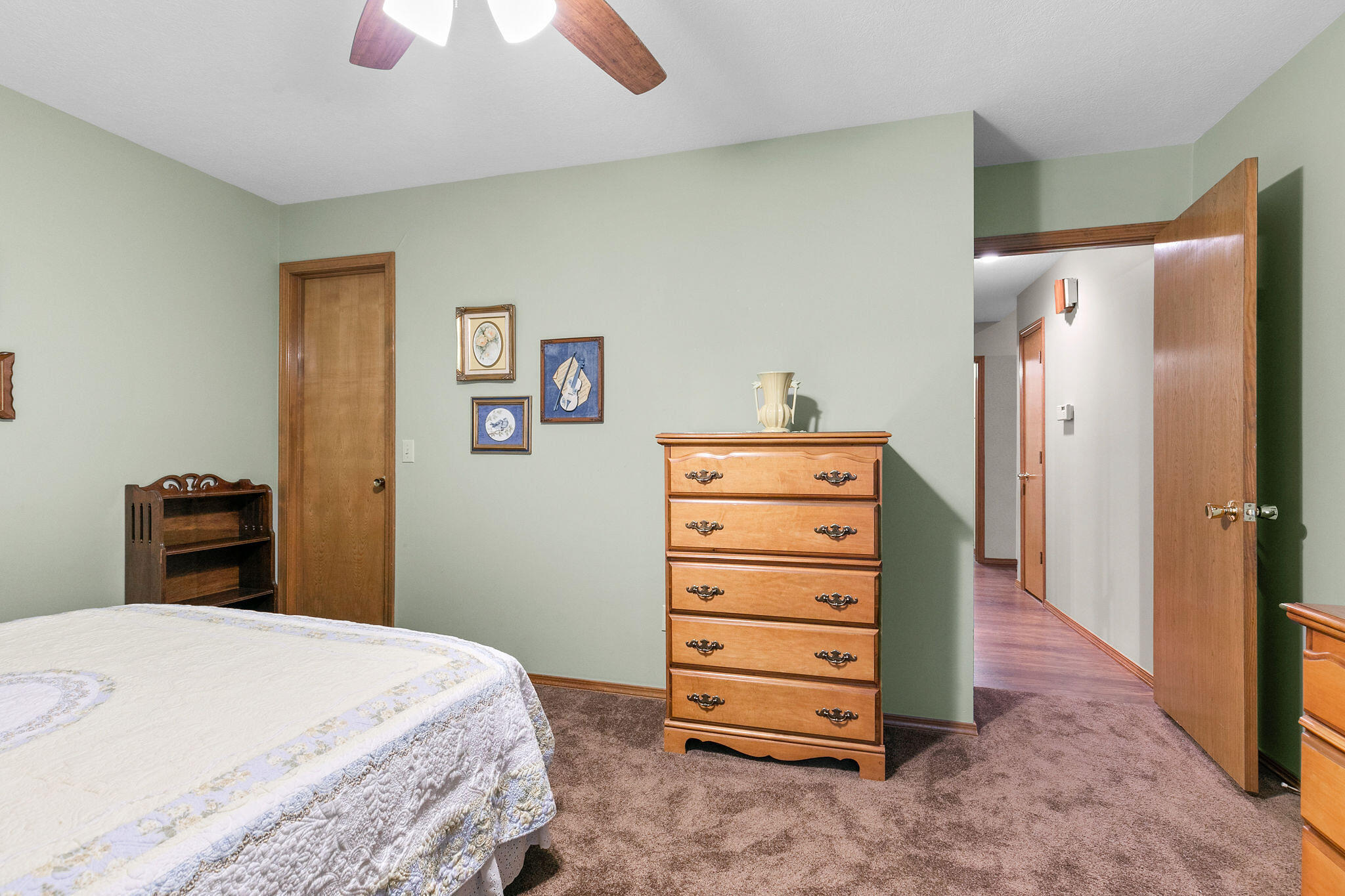 2257 E Powell Street