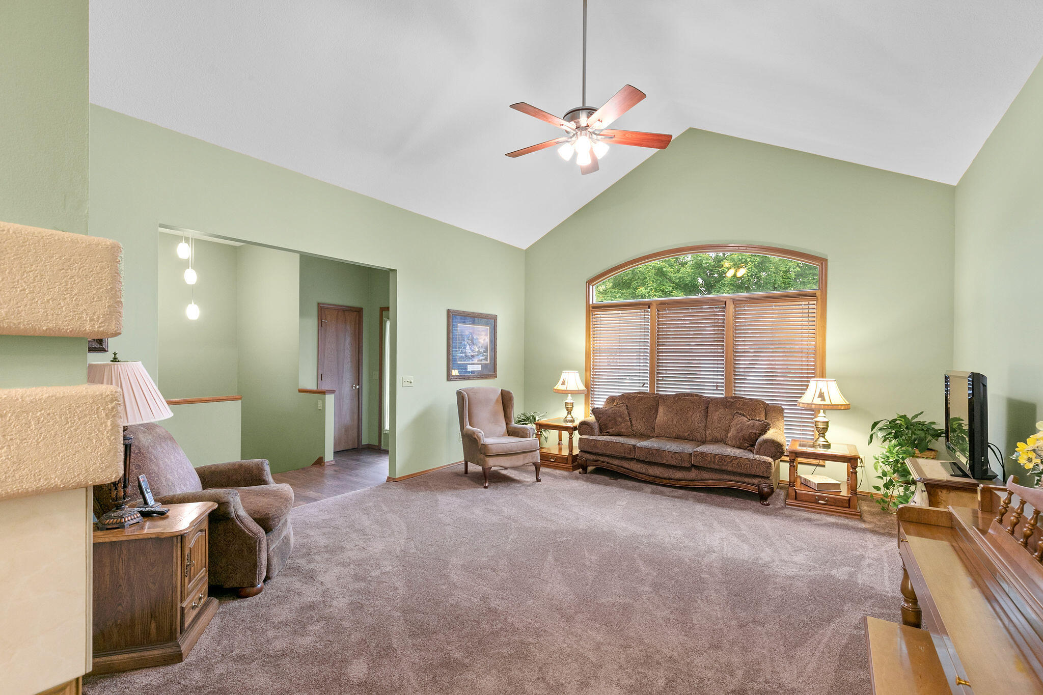 2257 E Powell Street