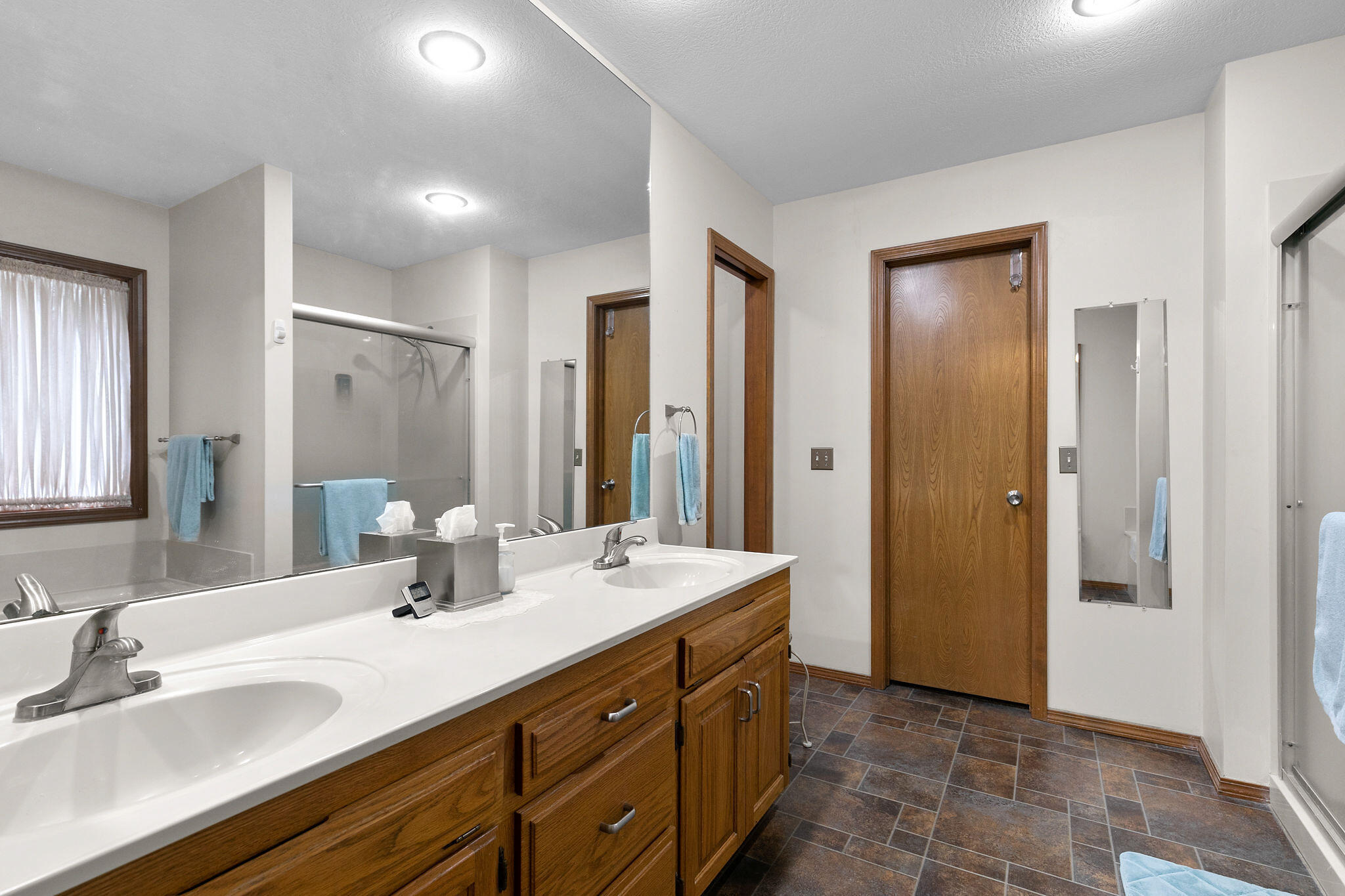 2257 E Powell Street