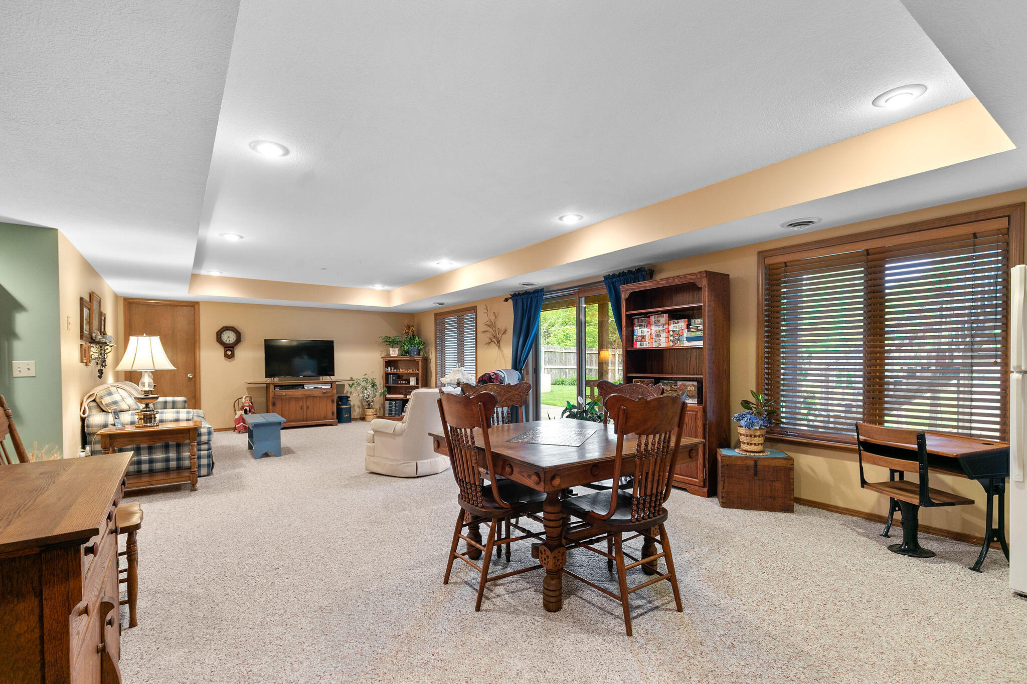 2257 E Powell Street