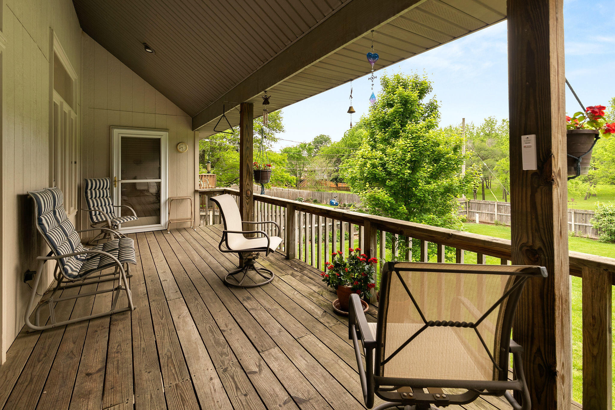 2257 E Powell Street