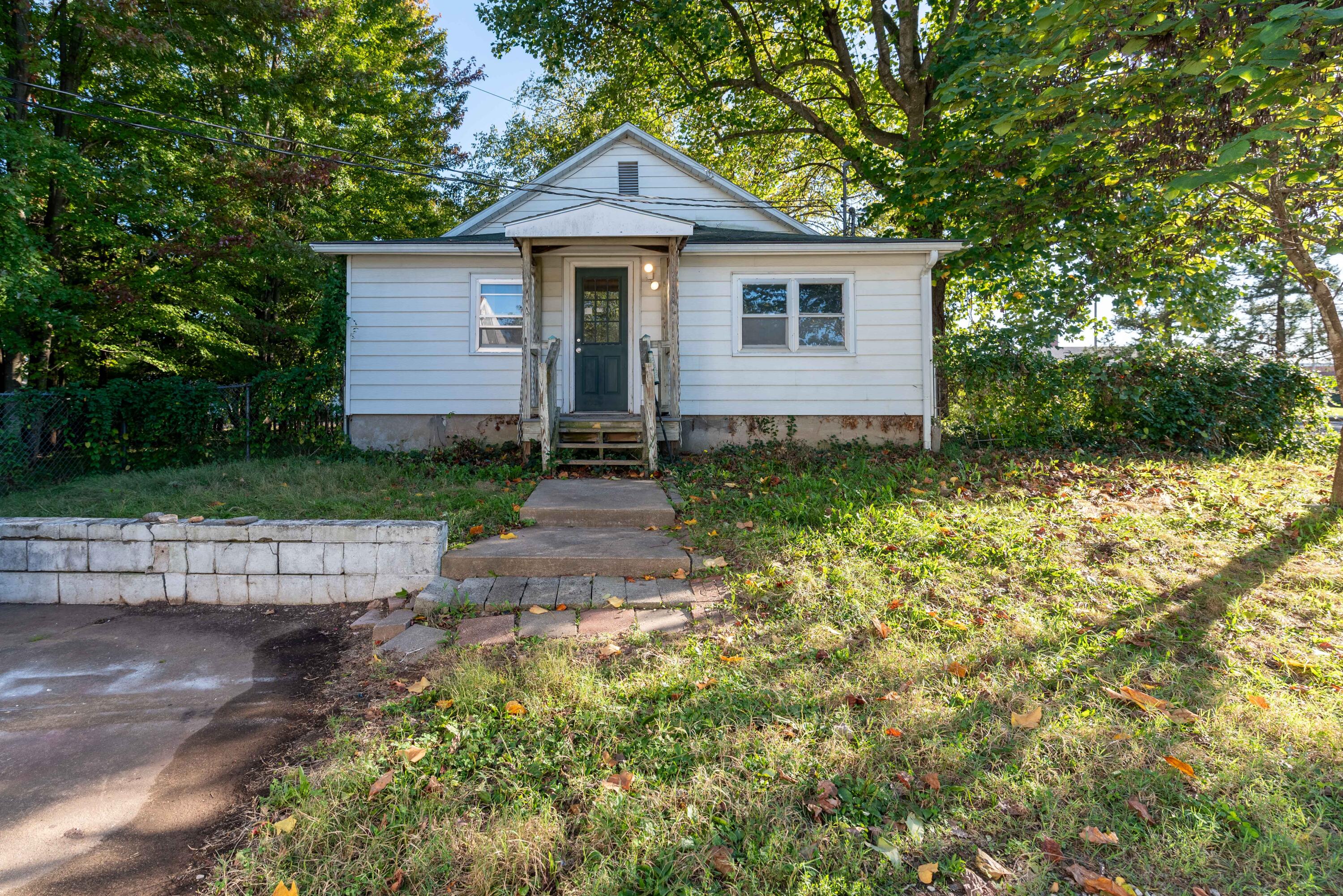 3047 West Walnut Street