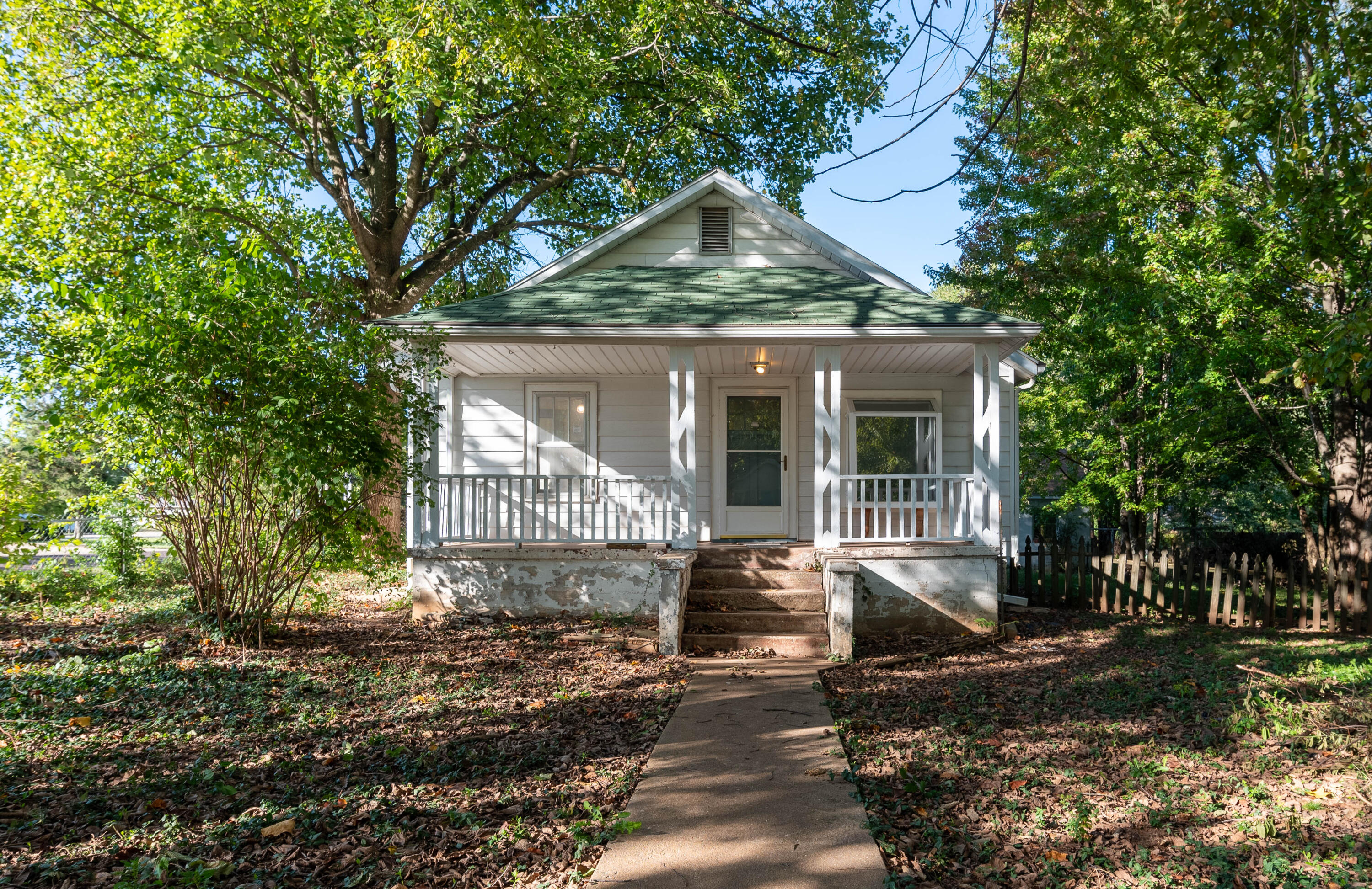 3047 West Walnut Street