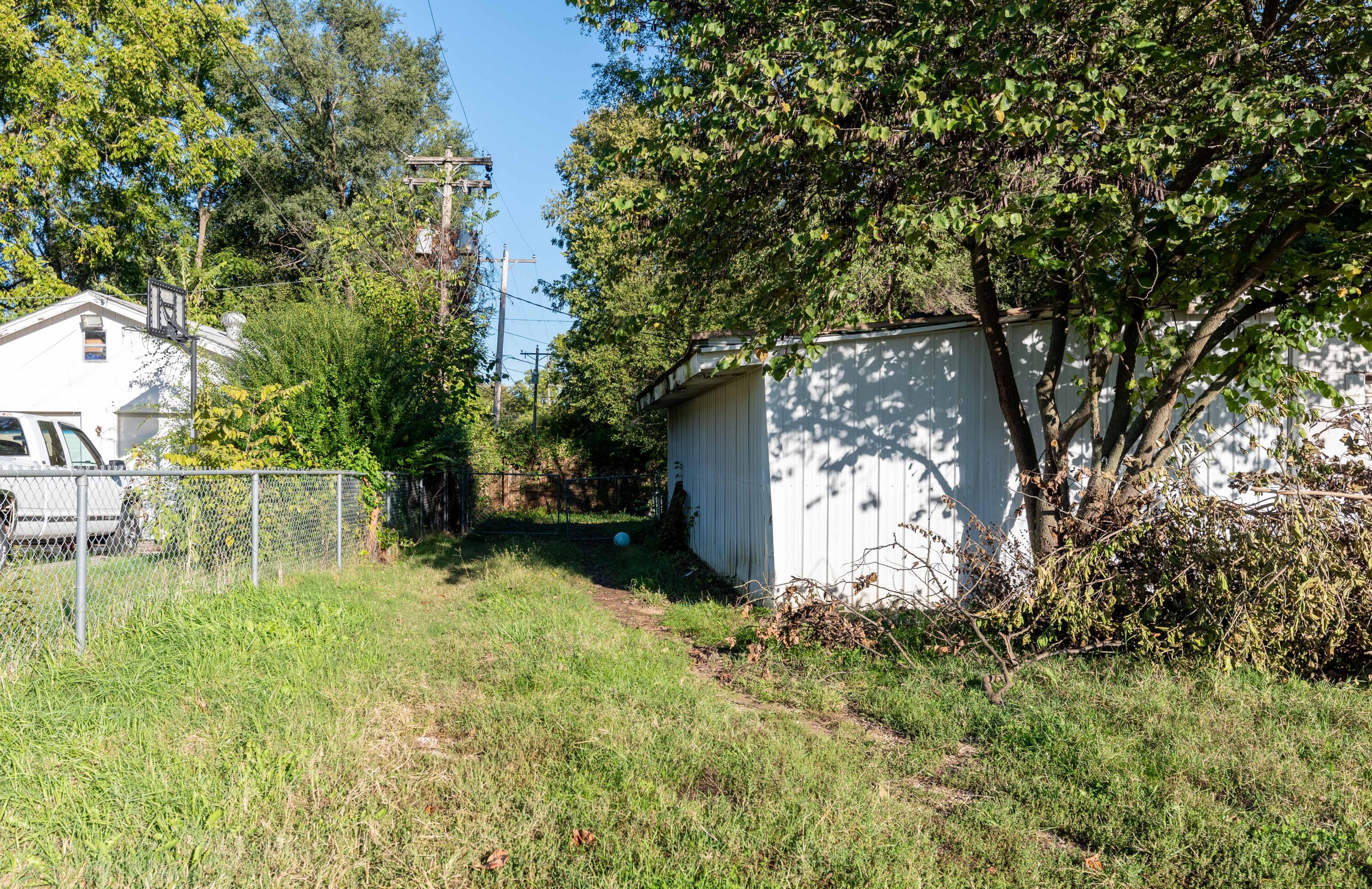 3047 West Walnut Street