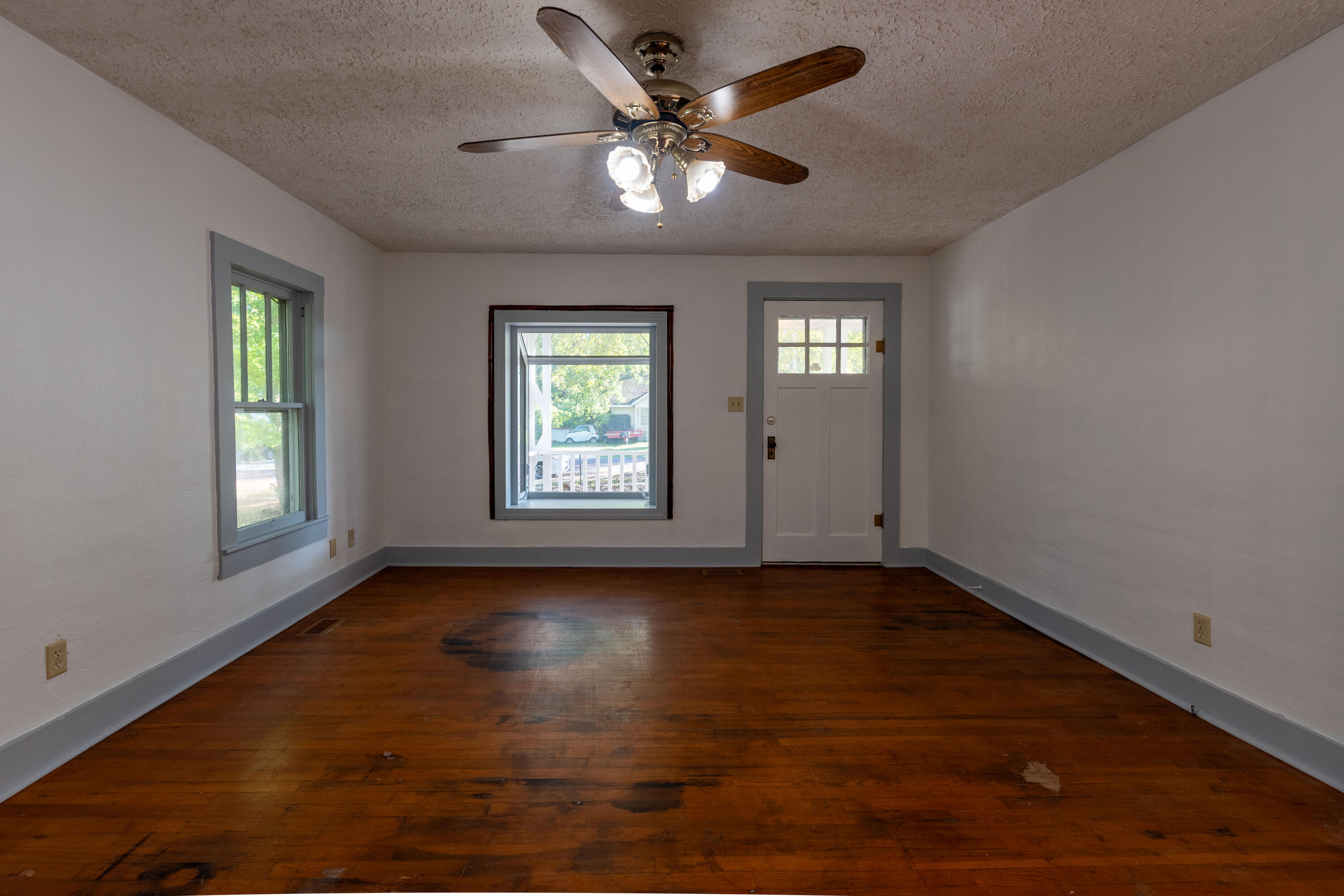 3047 West Walnut Street