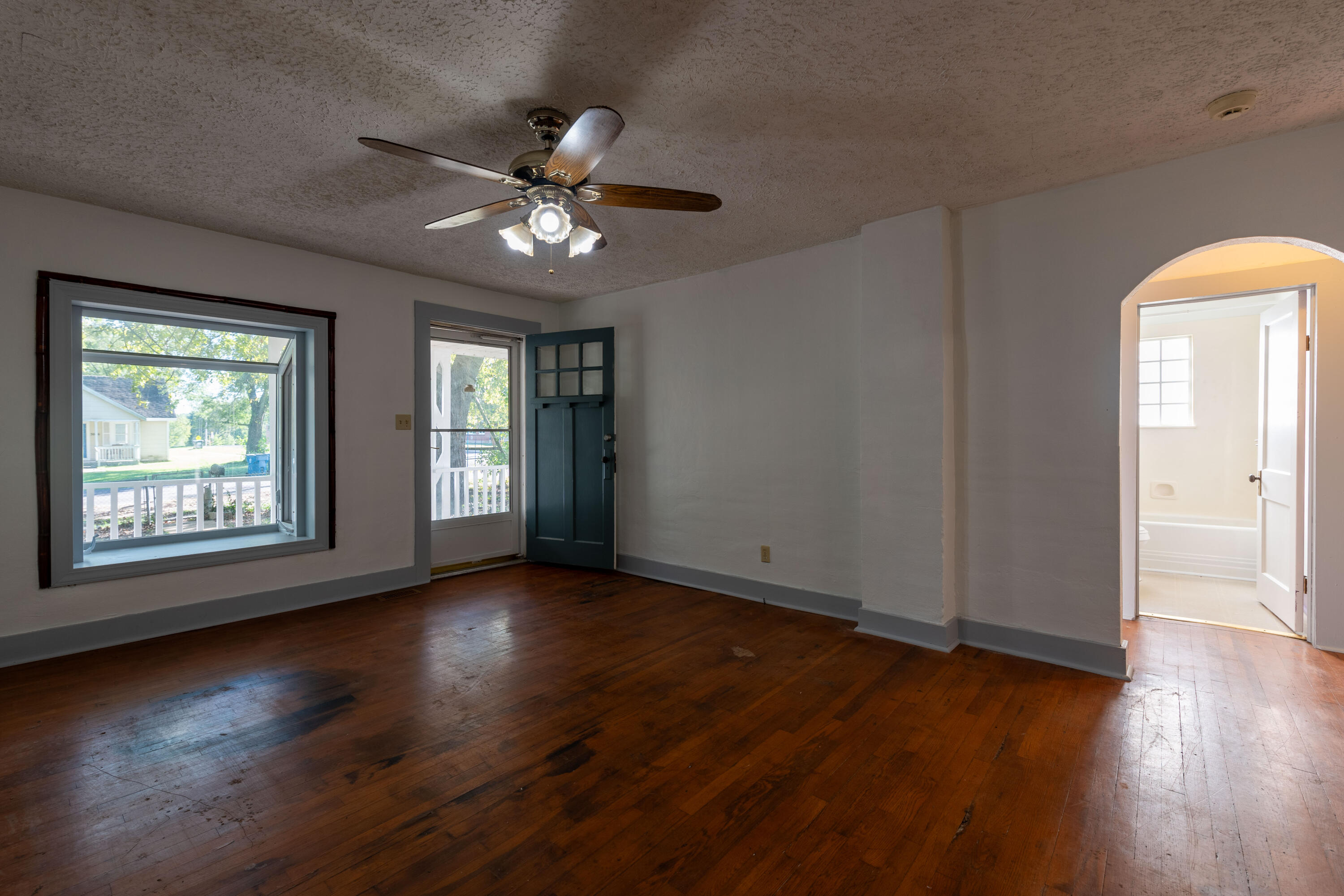 3047 West Walnut Street
