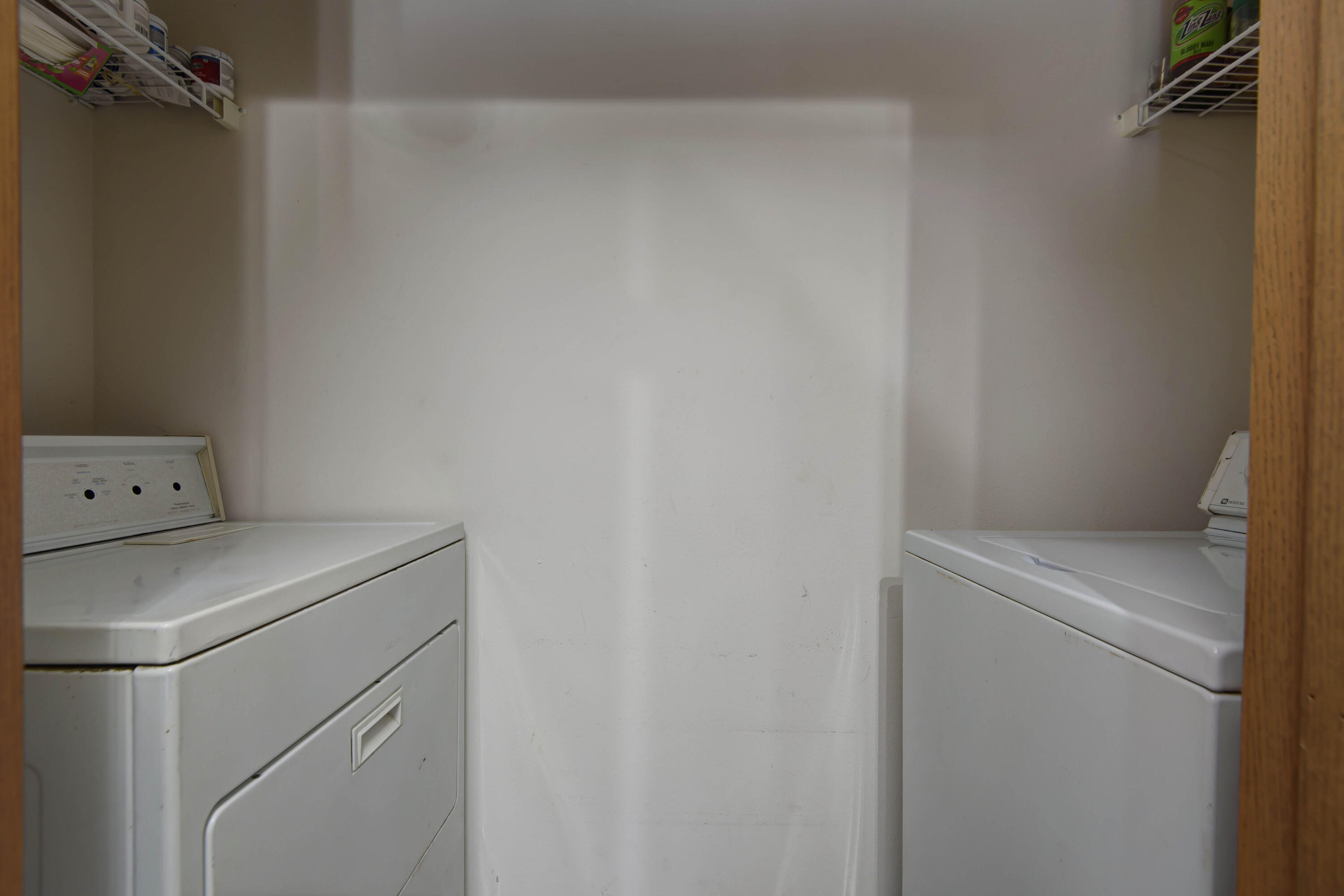 1121 N Hutchinson Avenue