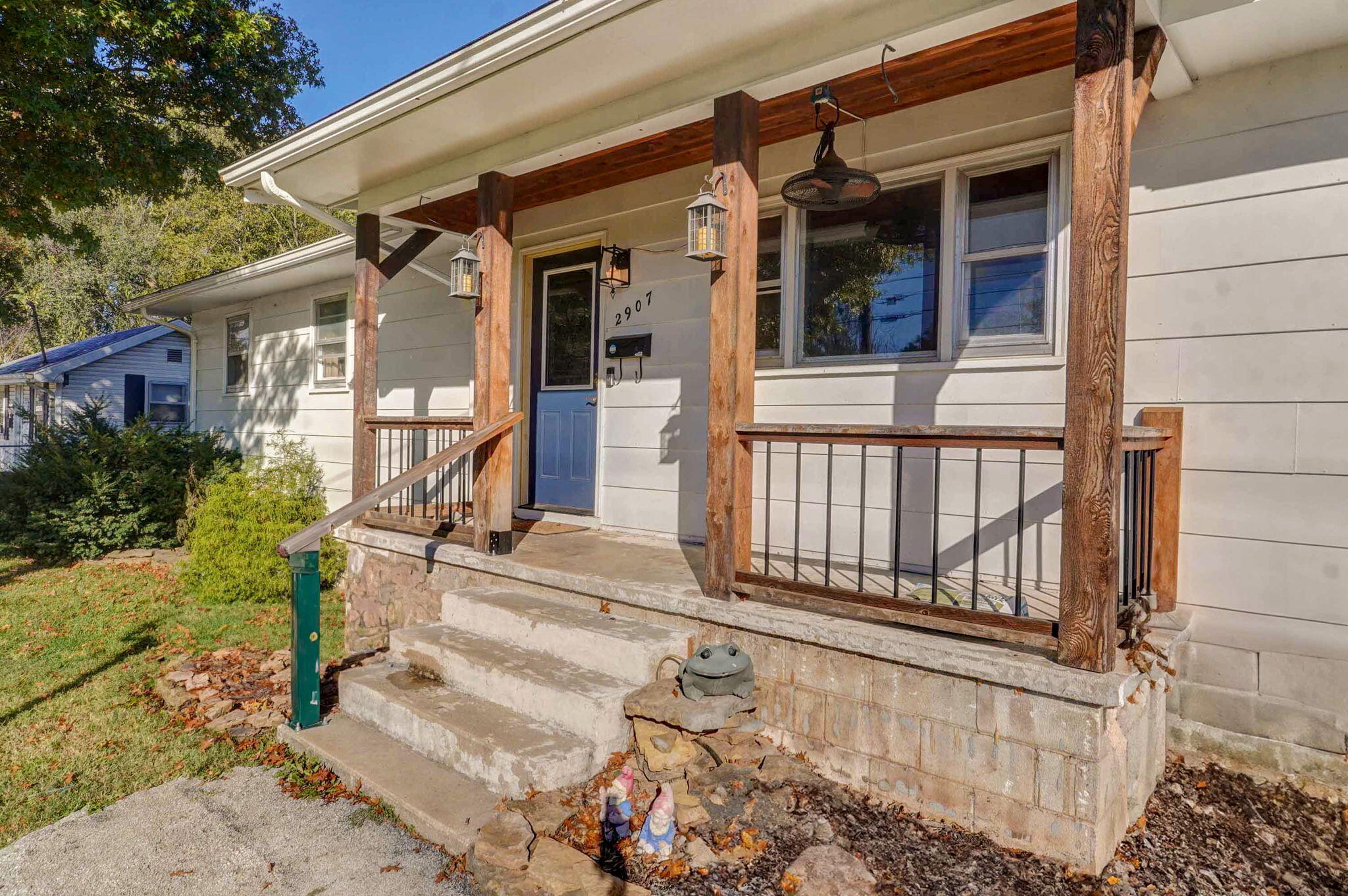 2907 West Mount Vernon Street