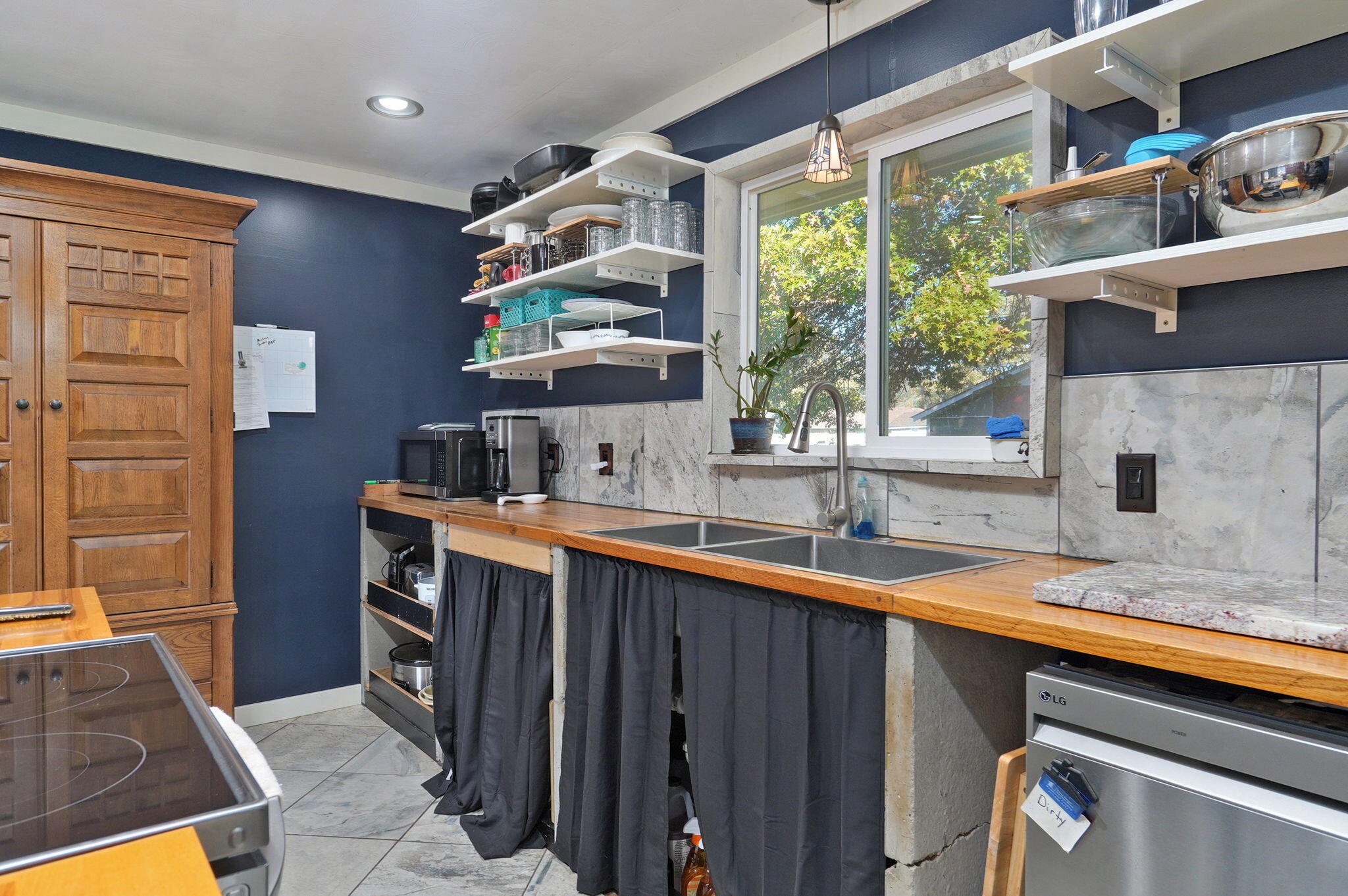 2907 West Mount Vernon Street